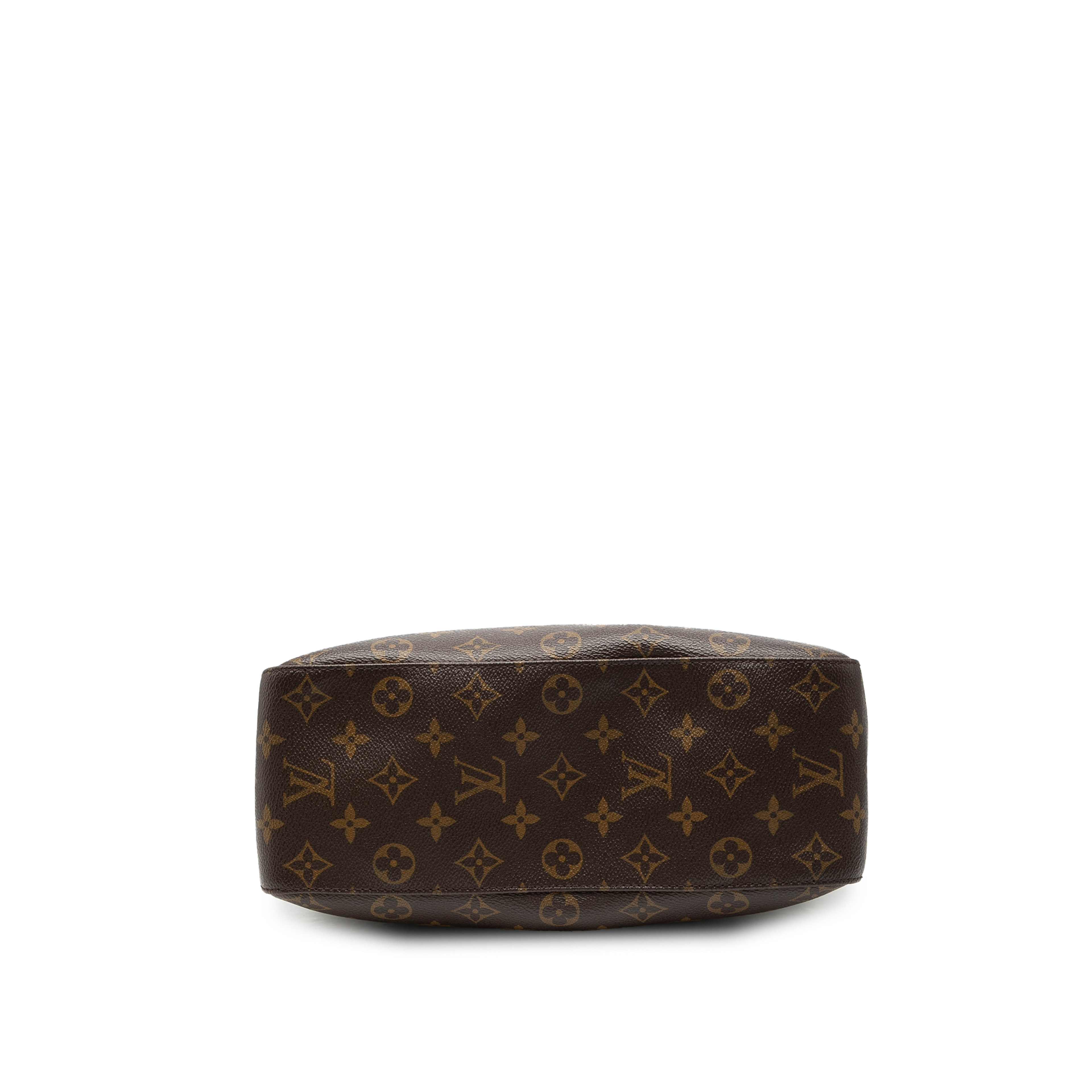 Louis Vuitton Monogram Looping Gm, från Luxclusif, i färgen brown. Klicka för att öppna bilden i stort format