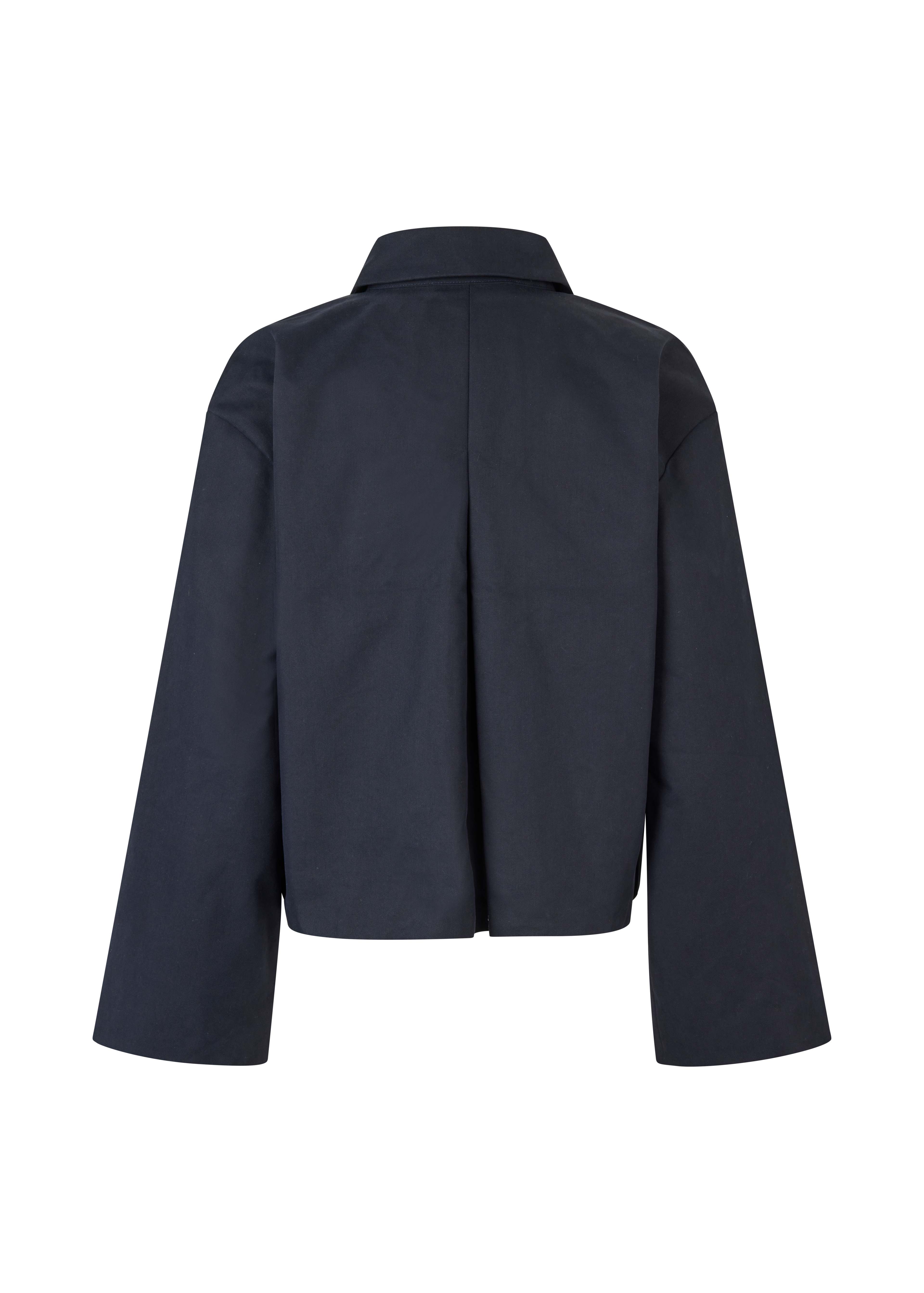 Umutmd Jacket, från Modström, i färgen navy sky. Klicka för att öppna bilden i stort format