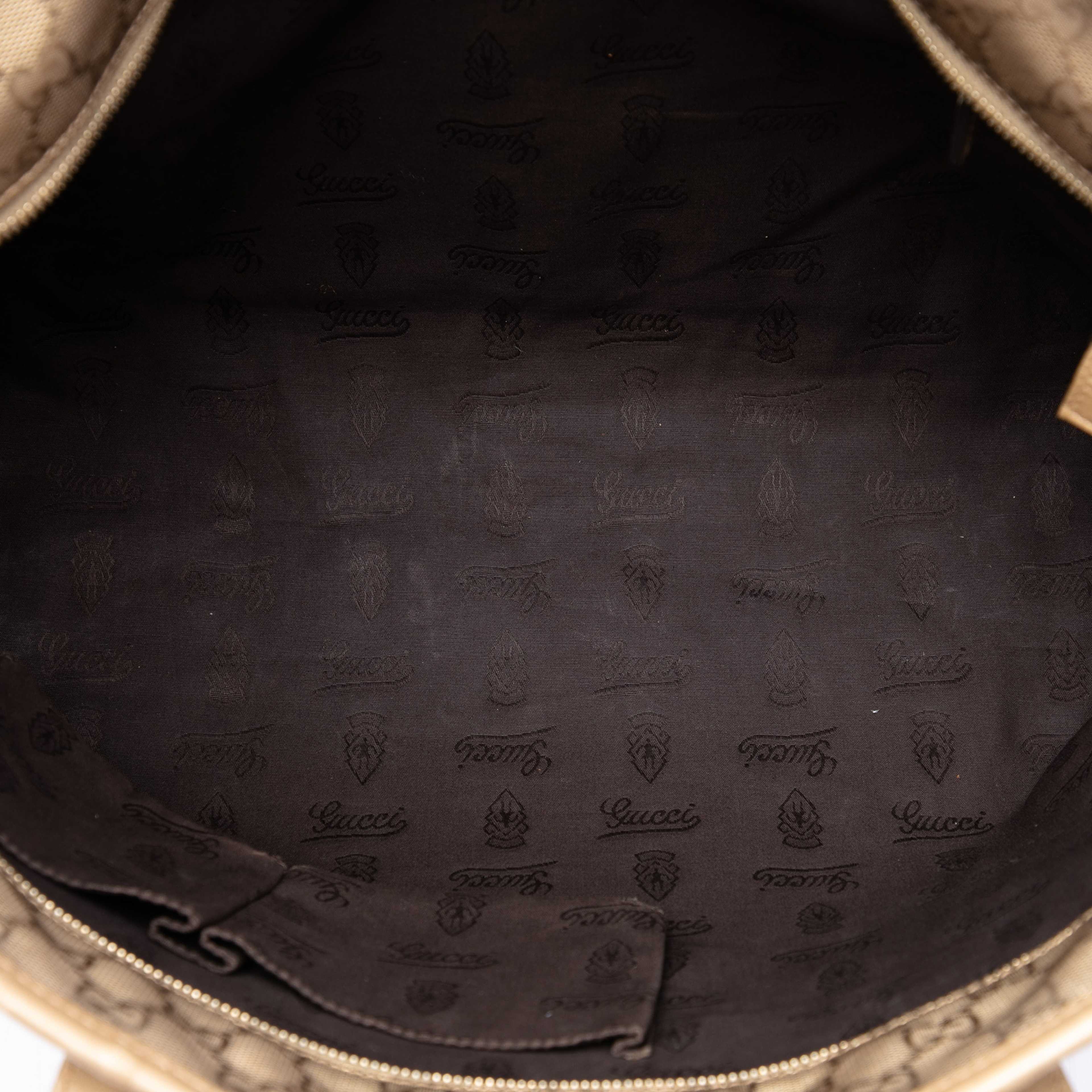 Gucci Medium Gg Imprime Tote, från Luxclusif, i färgen guld. Klicka för att öppna bilden i stort format