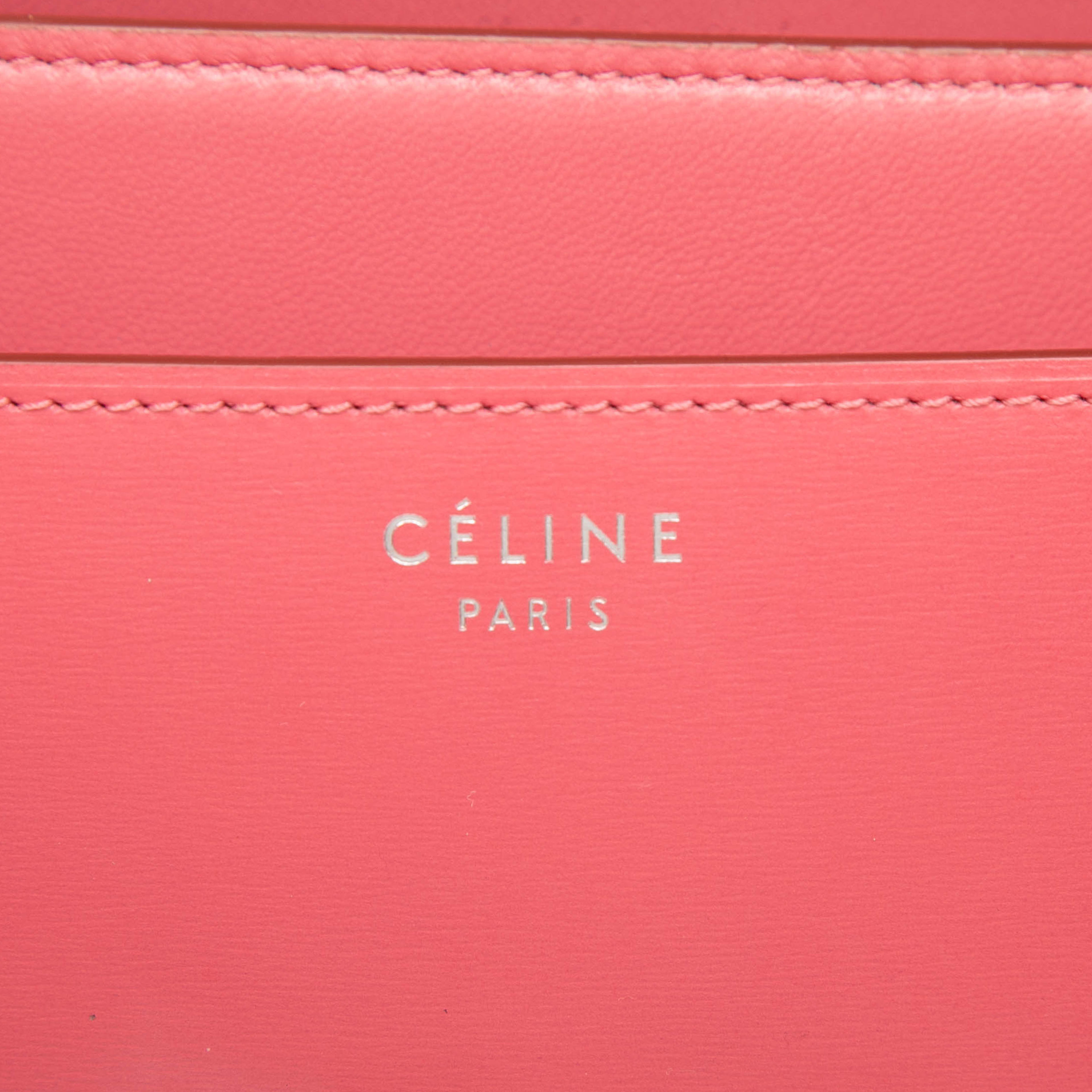 Celine Medium Calfskin Classic Box, från Luxclusif, i färgen blush. Klicka för att öppna bilden i stort format