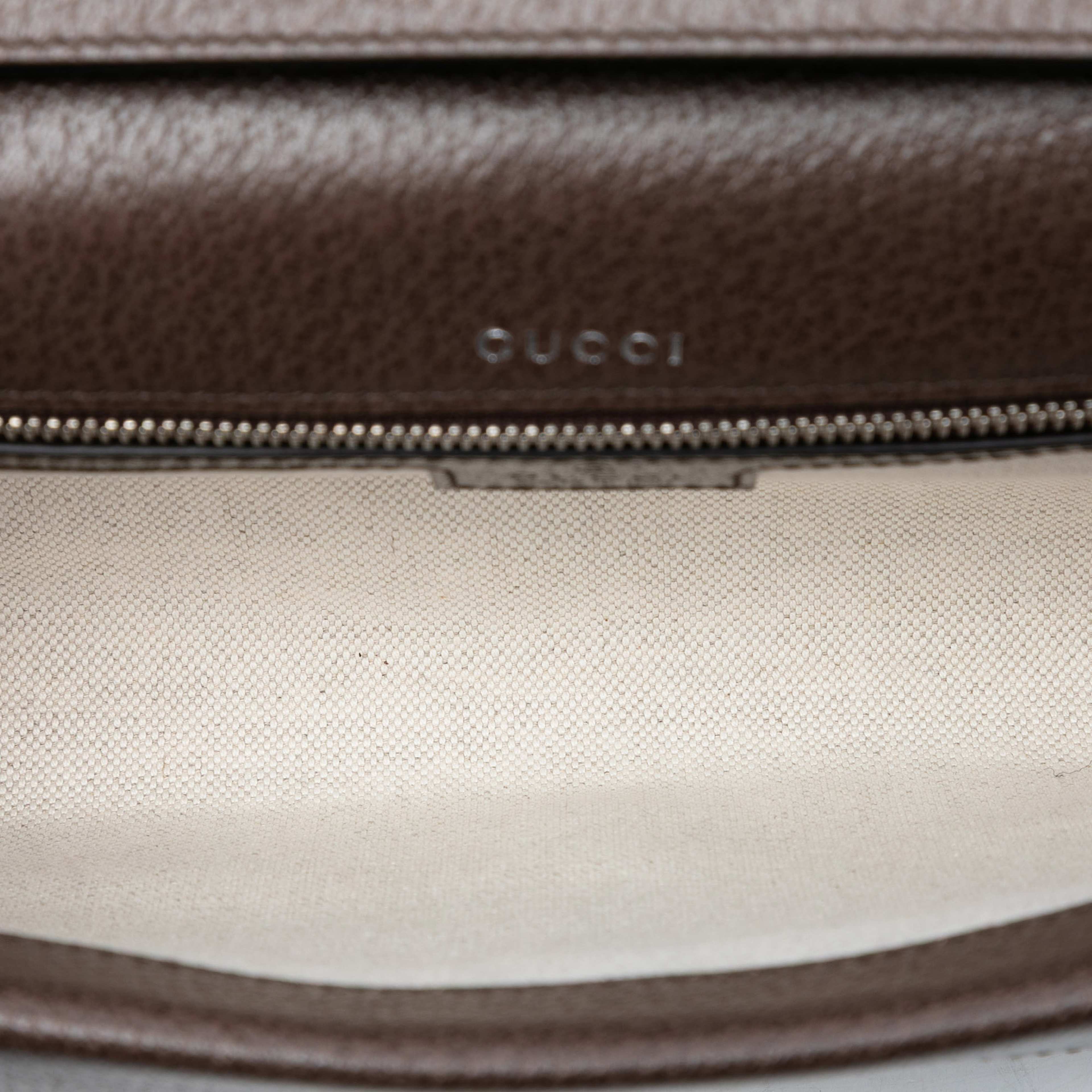 Gucci Small Gg Supreme East West Dionysus Flap Bag, från Luxclusif, i färgen beige. Klicka för att öppna bilden i stort format