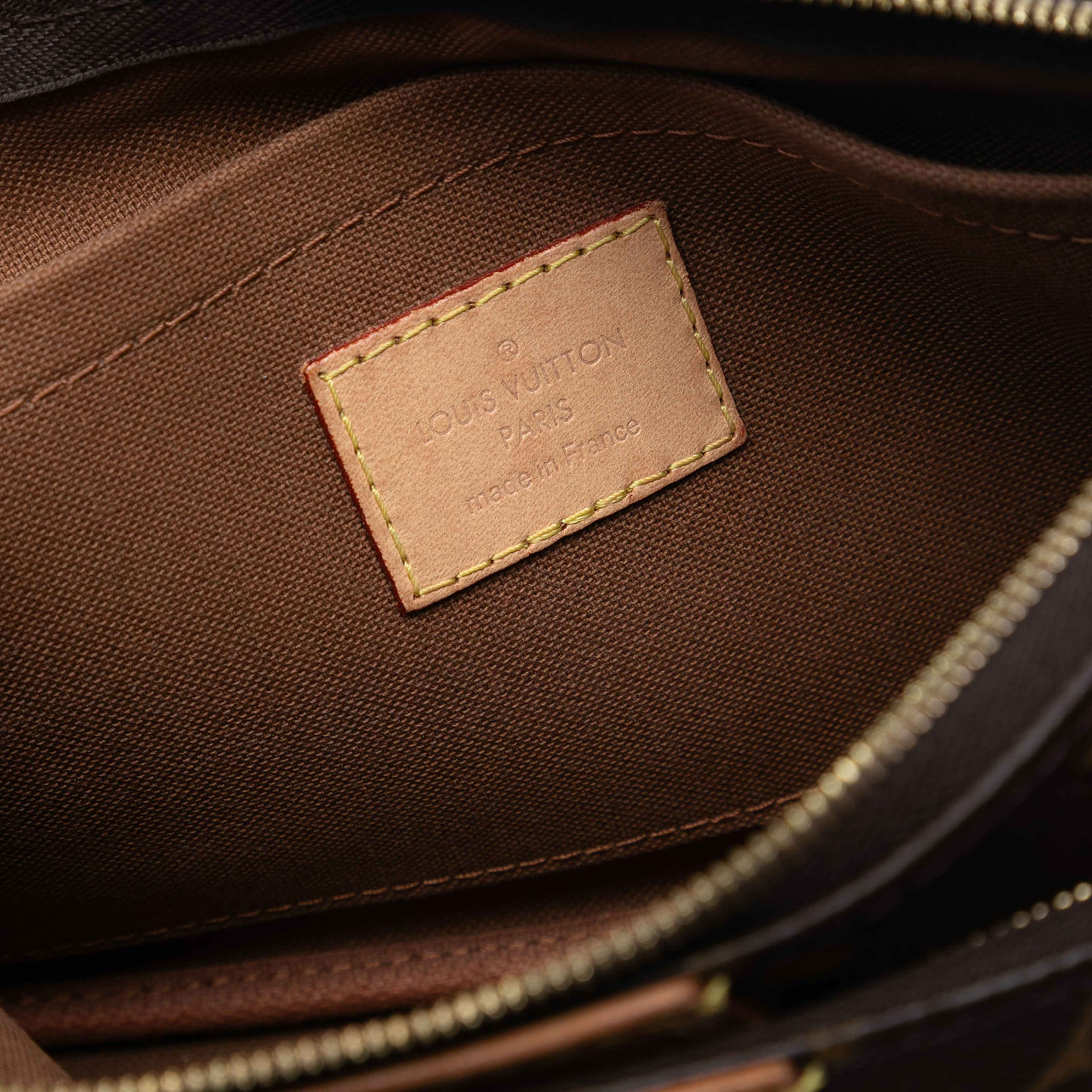 Louis Vuitton Monogram Multi Pochette Accessoires, från Luxclusif, i färgen brown. Klicka för att öppna bilden i stort format