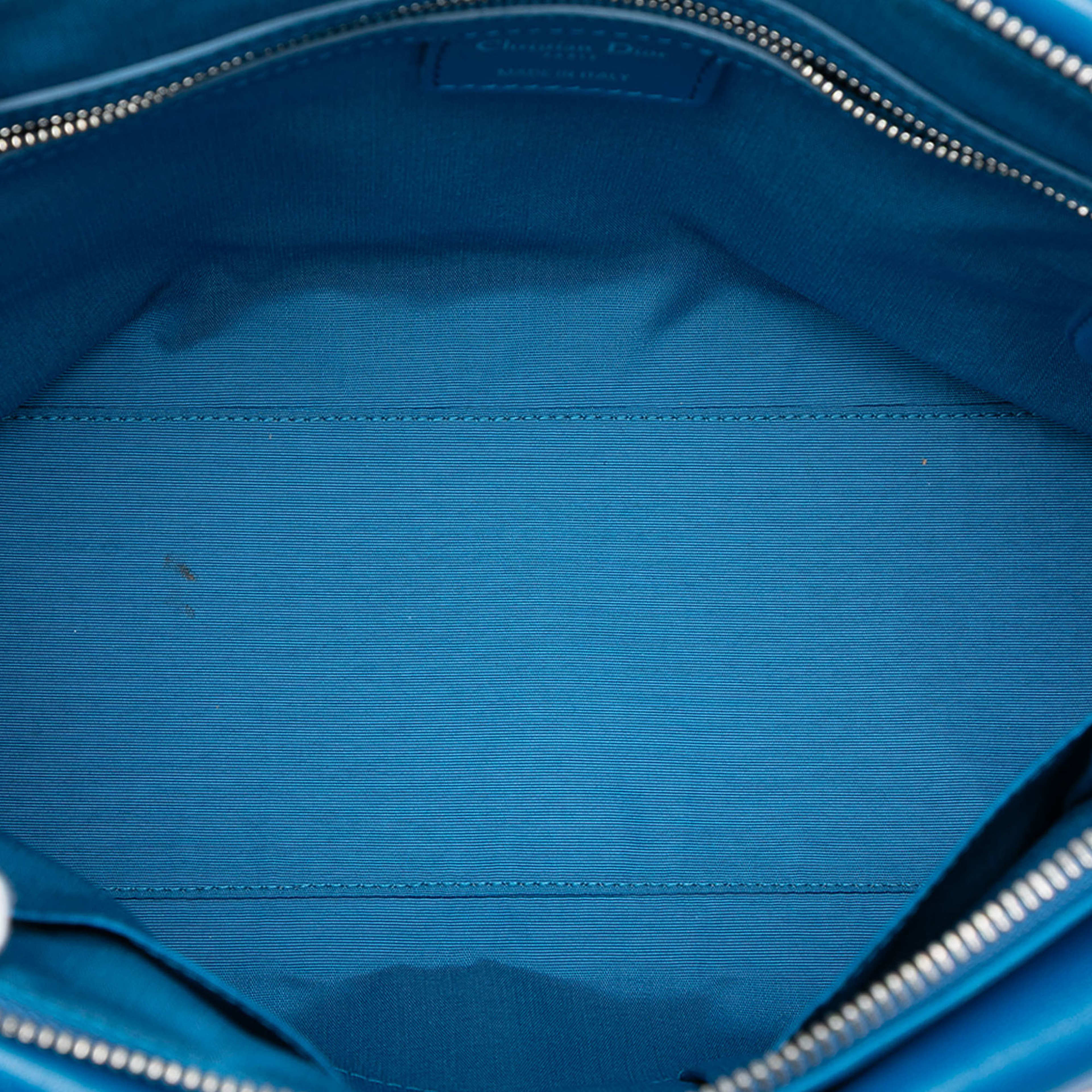 Dior Medium Lambskin Cannage Polochon Granville Satchel, från Luxclusif, i färgen blue. Klicka för att öppna bilden i stort format