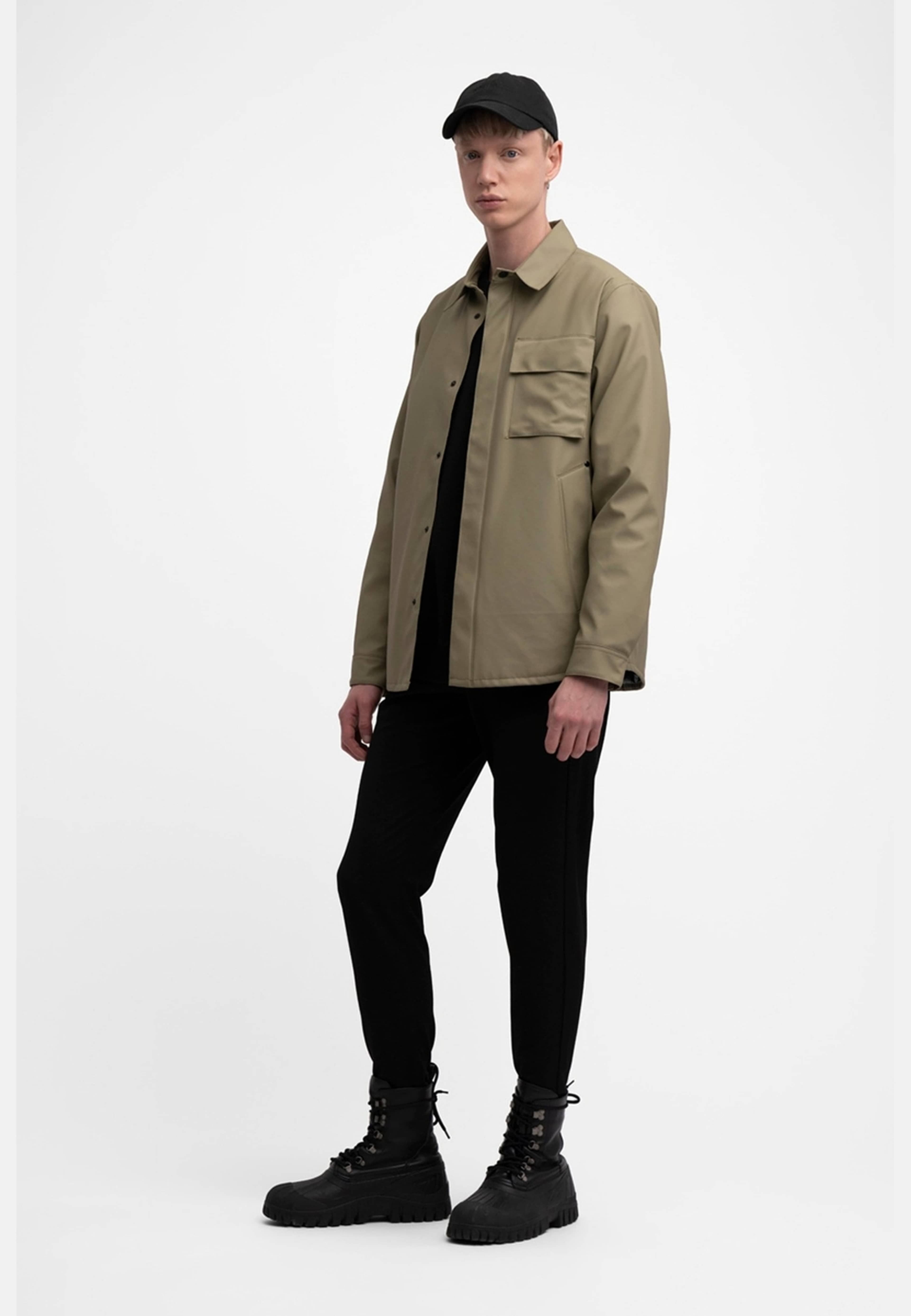 Ringen Winter Jacket, från Stutterheim, i färgen aloe. Klicka för att öppna bilden i stort format