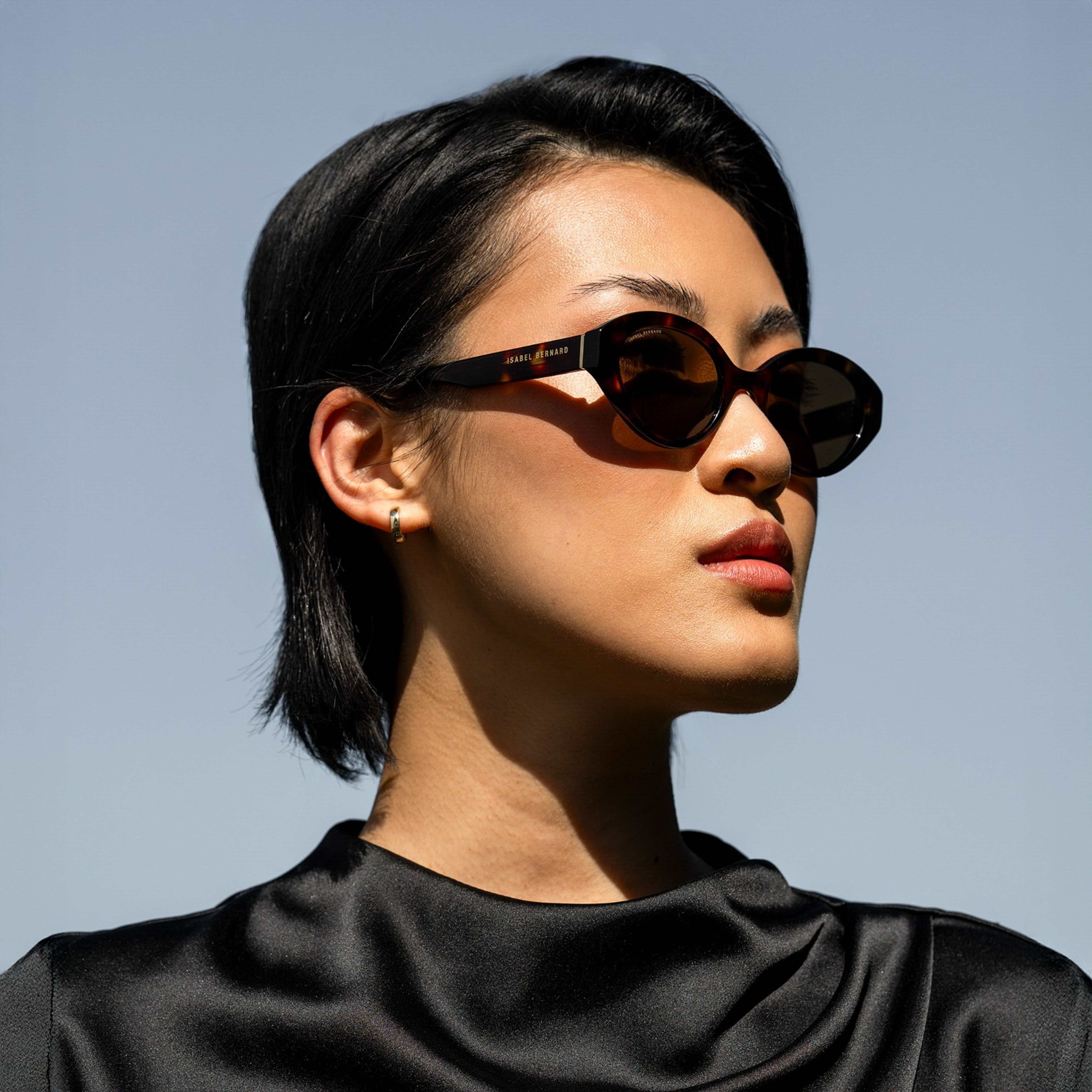 La Villette Acetat Solglasögon, från Isabel Bernard, i färgen brun. Klicka för att öppna bilden i stort format