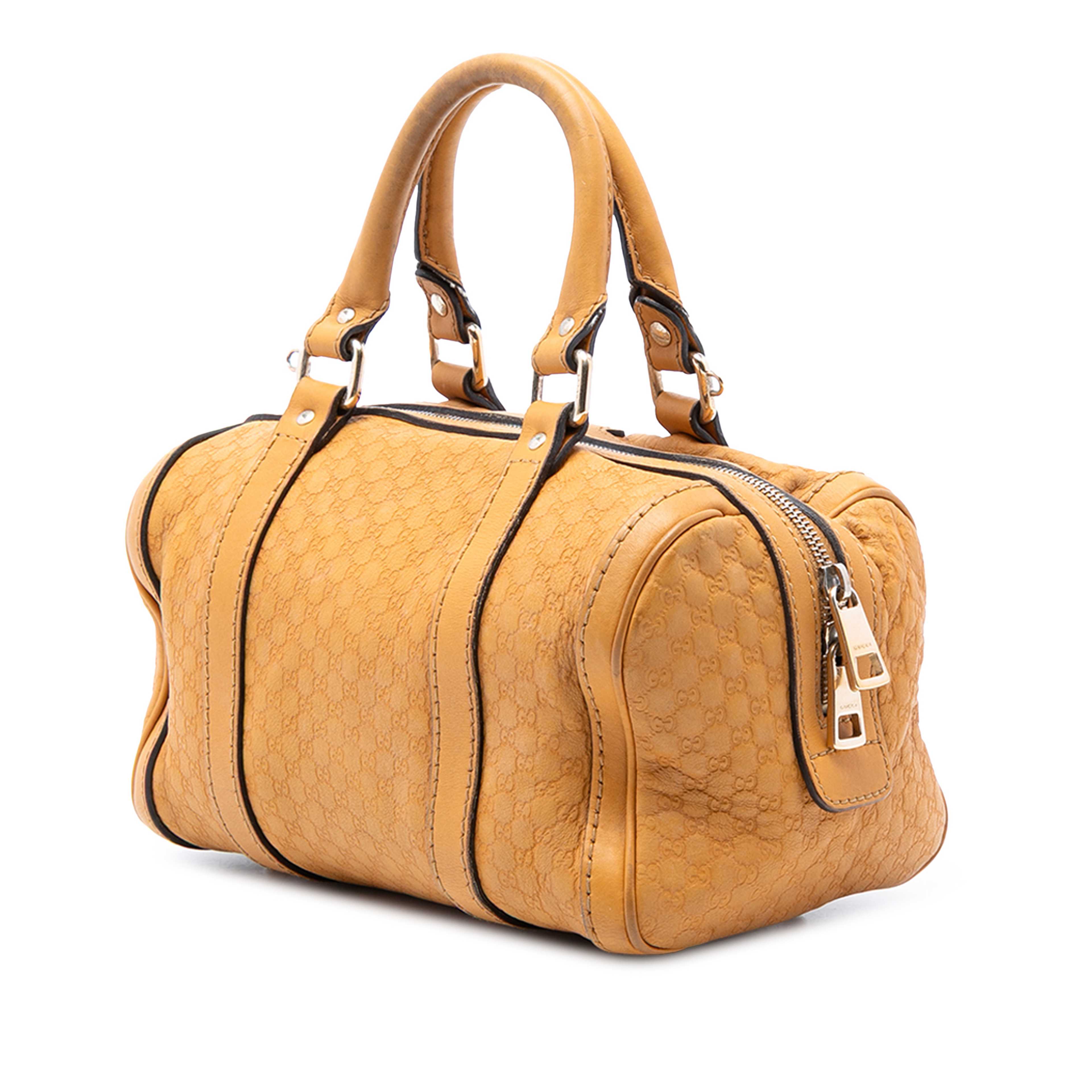 Gucci Small Microguccissima Joy Boston Bag, från Luxclusif, i färgen mustard. Klicka för att öppna bilden i stort format