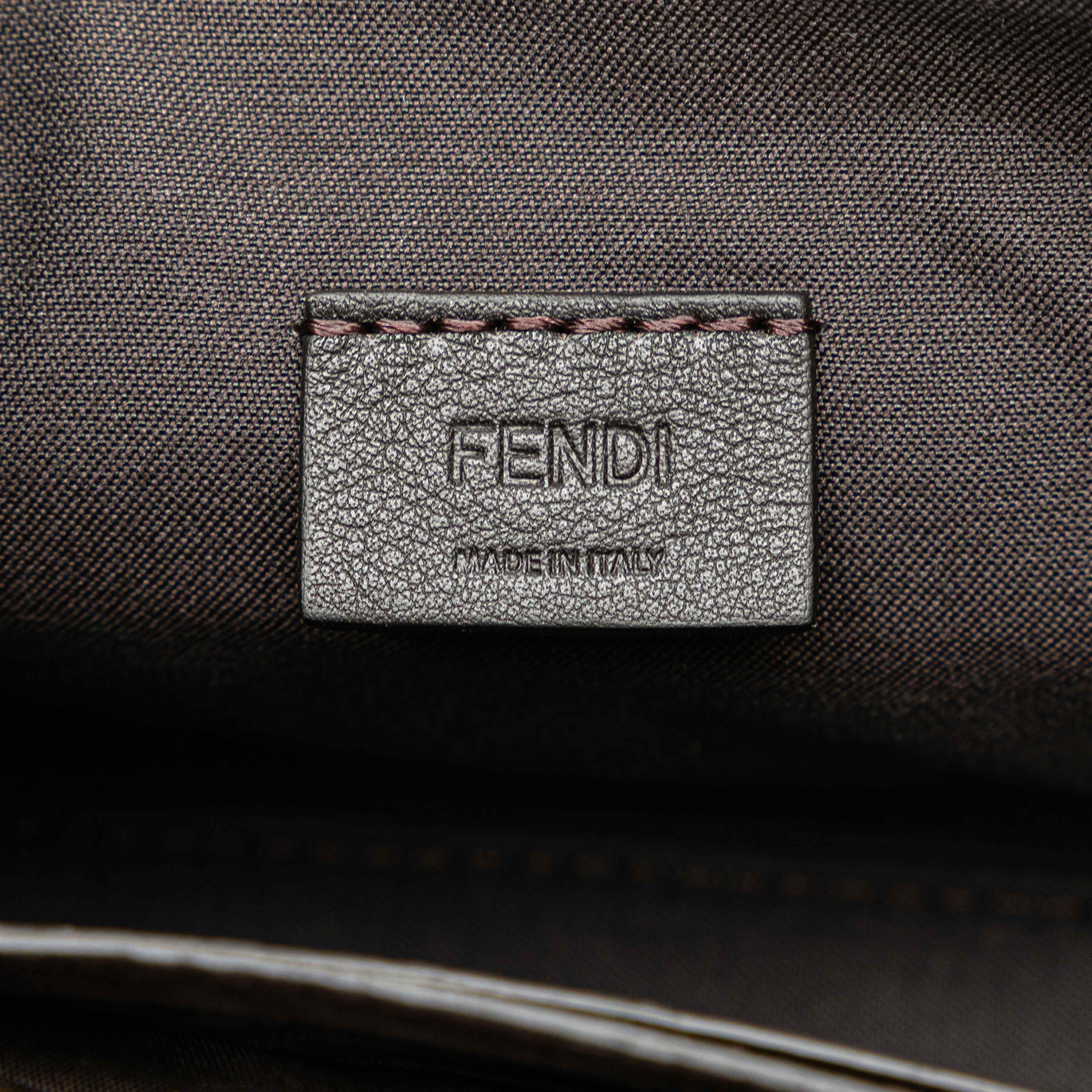 Fendi Mini Zucca Glazed Fabric Cage Baguette Satchel, från Luxclusif, i färgen brown.