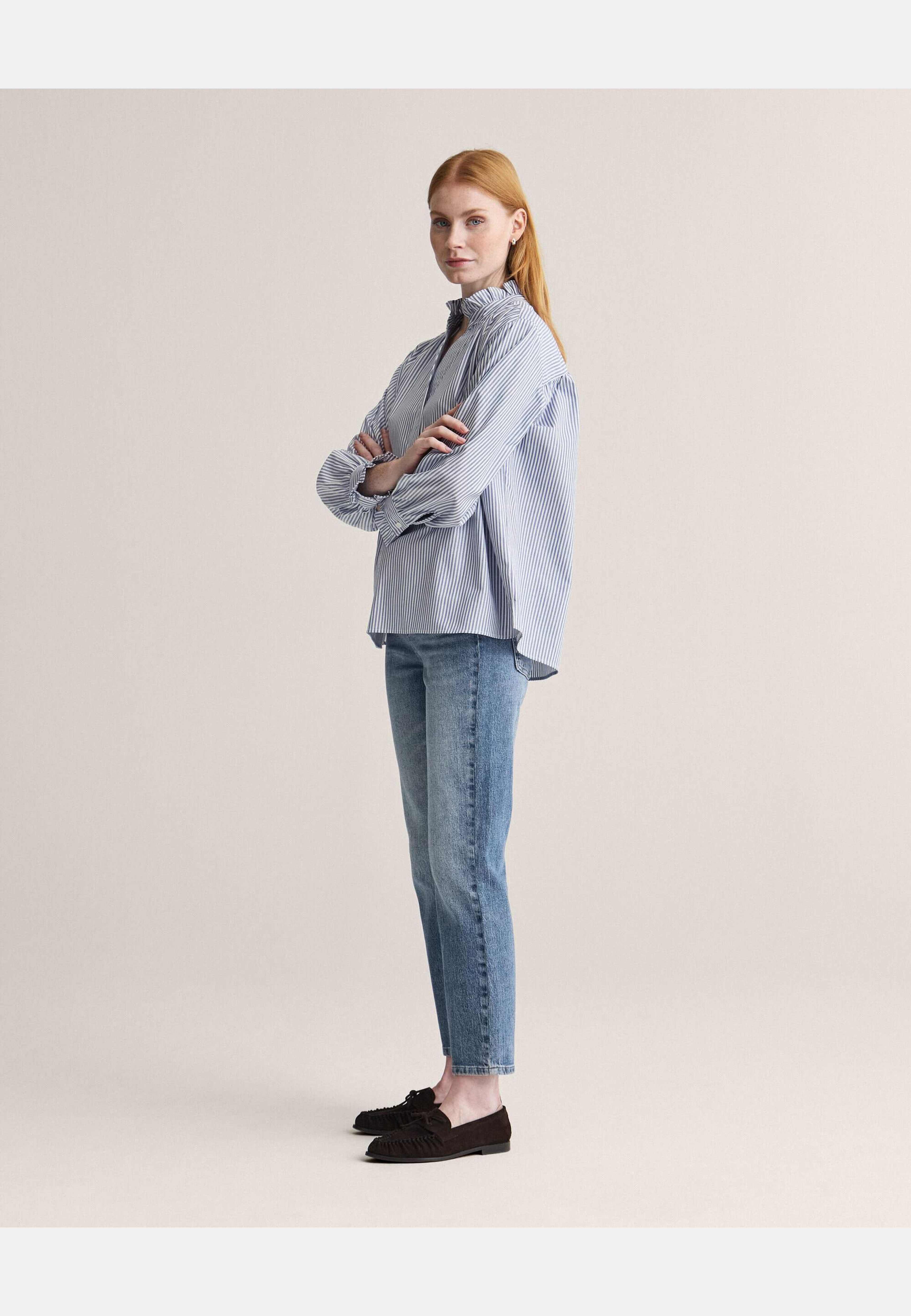 Margaux Oxford Blouse, från Newhouse, i färgen marinblå. Klicka för att öppna bilden i stort format