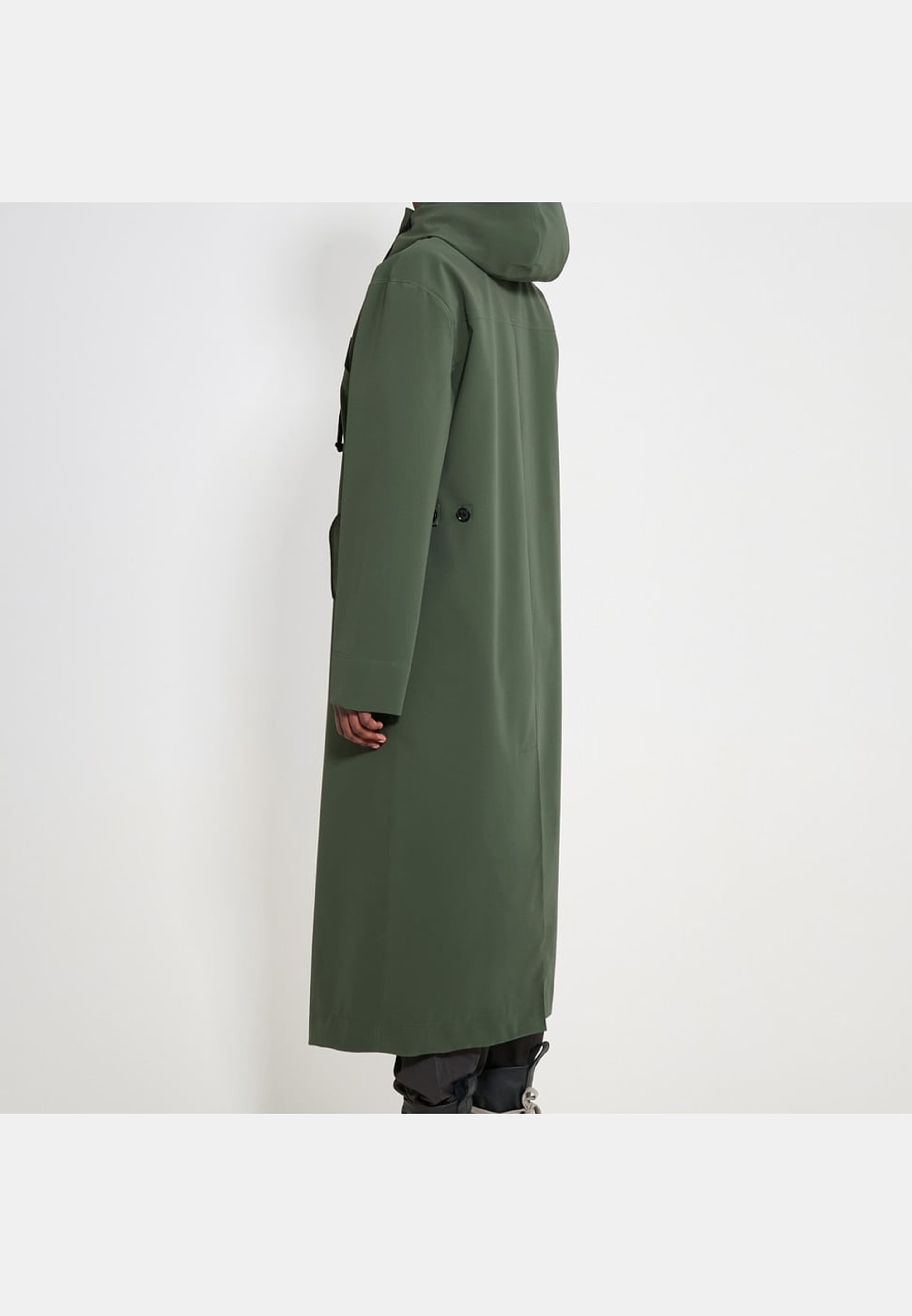Chatham Matte Raincoat, från Stutterheim, i färgen green. Klicka för att öppna bilden i stort format