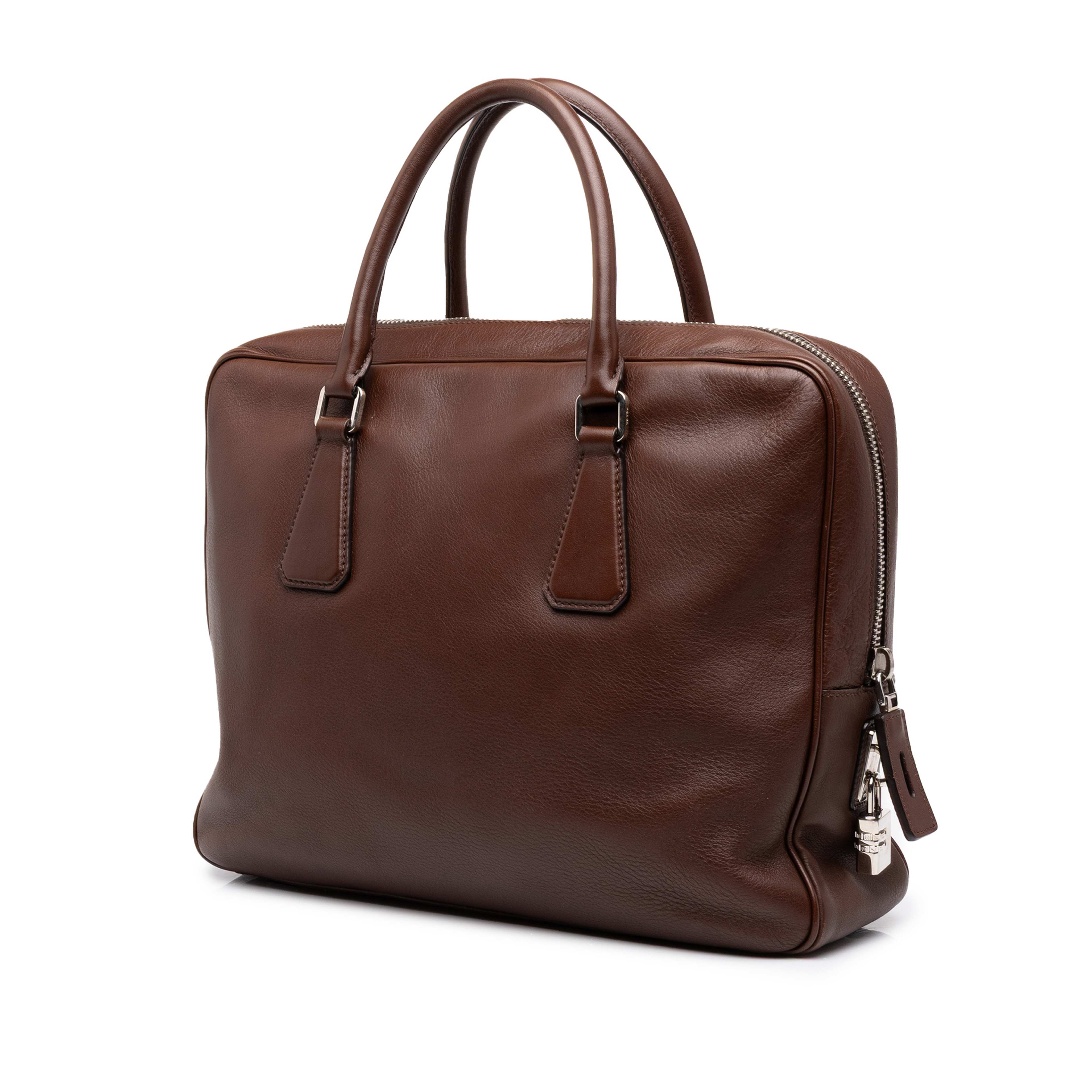 Prada Leather Business Bag, från Luxclusif, i färgen brun. Klicka för att öppna bilden i stort format