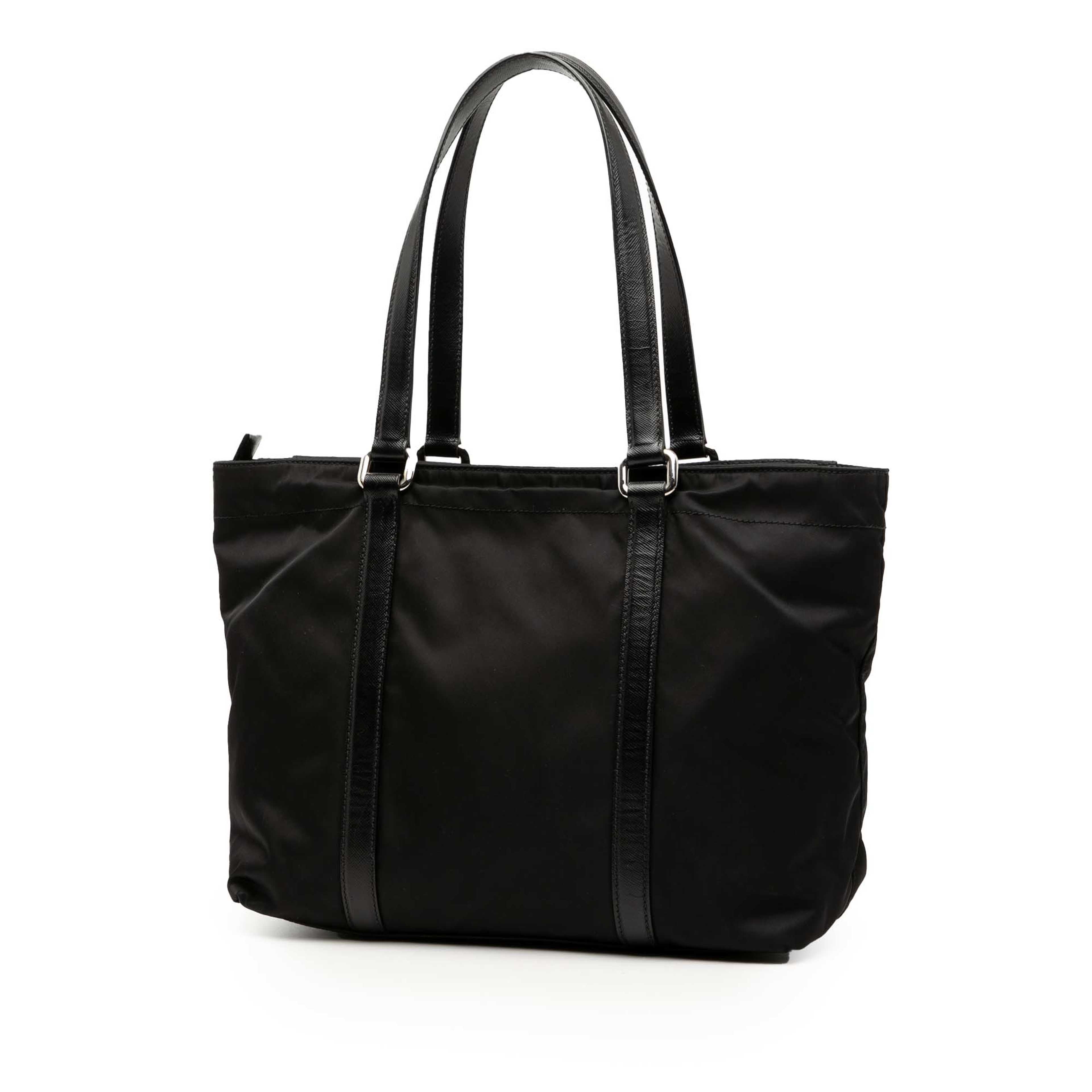 Prada Saffiano Trimmed Tessuto Tote, från Luxclusif, i färgen black. Klicka för att öppna bilden i stort format