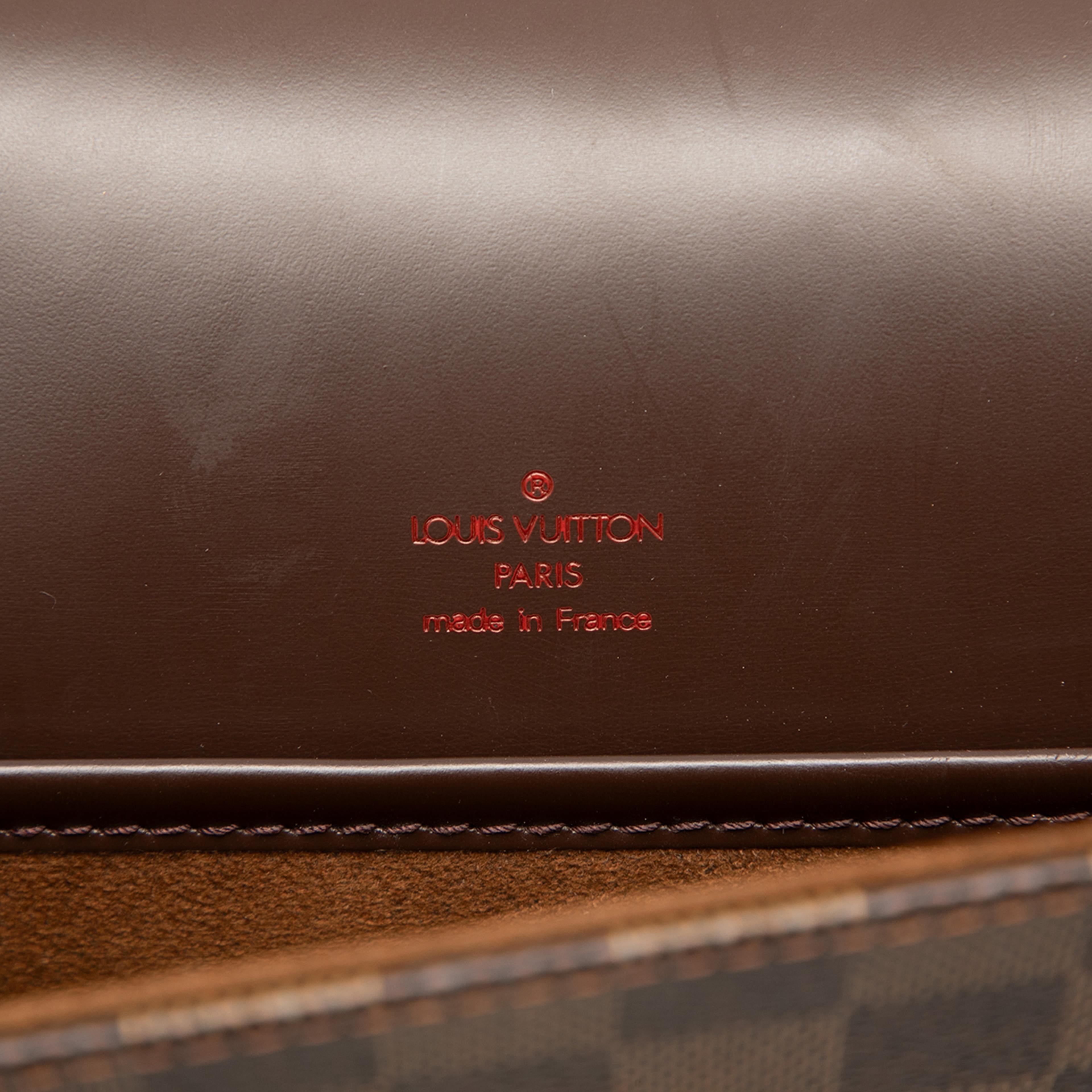 Louis Vuitton Damier Ebene Altona Pm, från Luxclusif, i färgen brun. Klicka för att öppna bilden i stort format