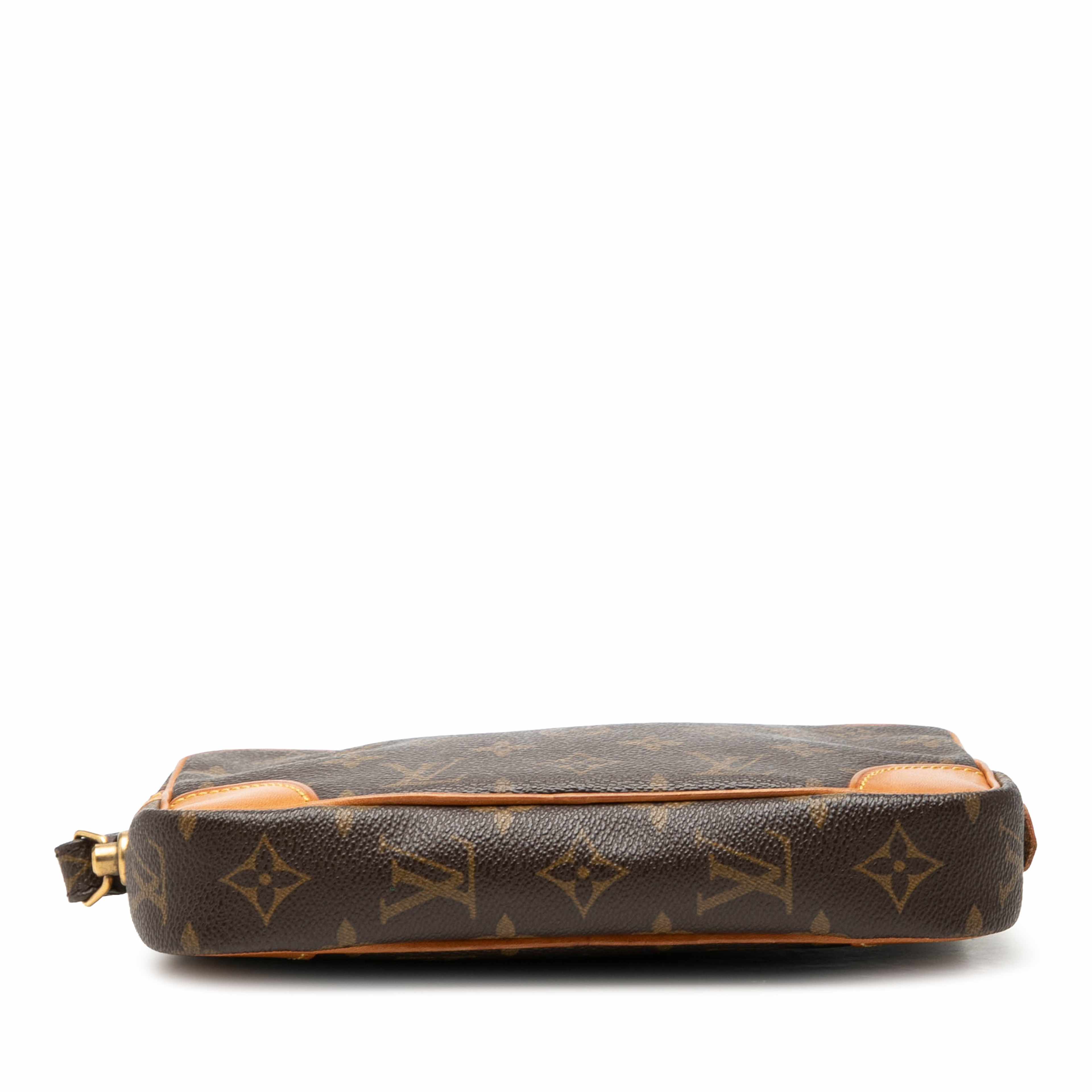 Louis Vuitton Monogram Marly Dragonne Pm, från Luxclusif, i färgen brun. Klicka för att öppna bilden i stort format