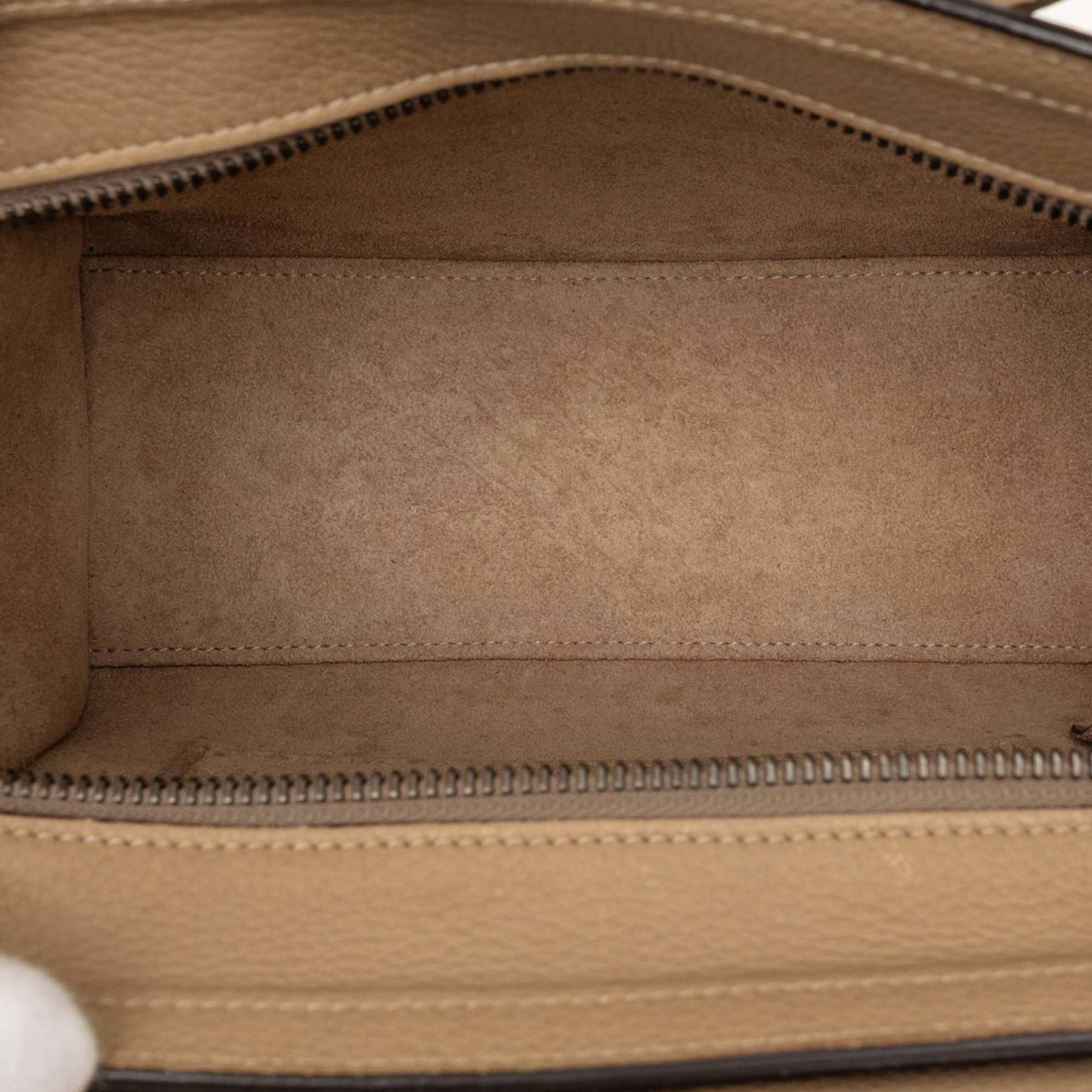 Celine Nano Leather Luggage Tote, från Luxclusif, i färgen brown. Klicka för att öppna bilden i stort format