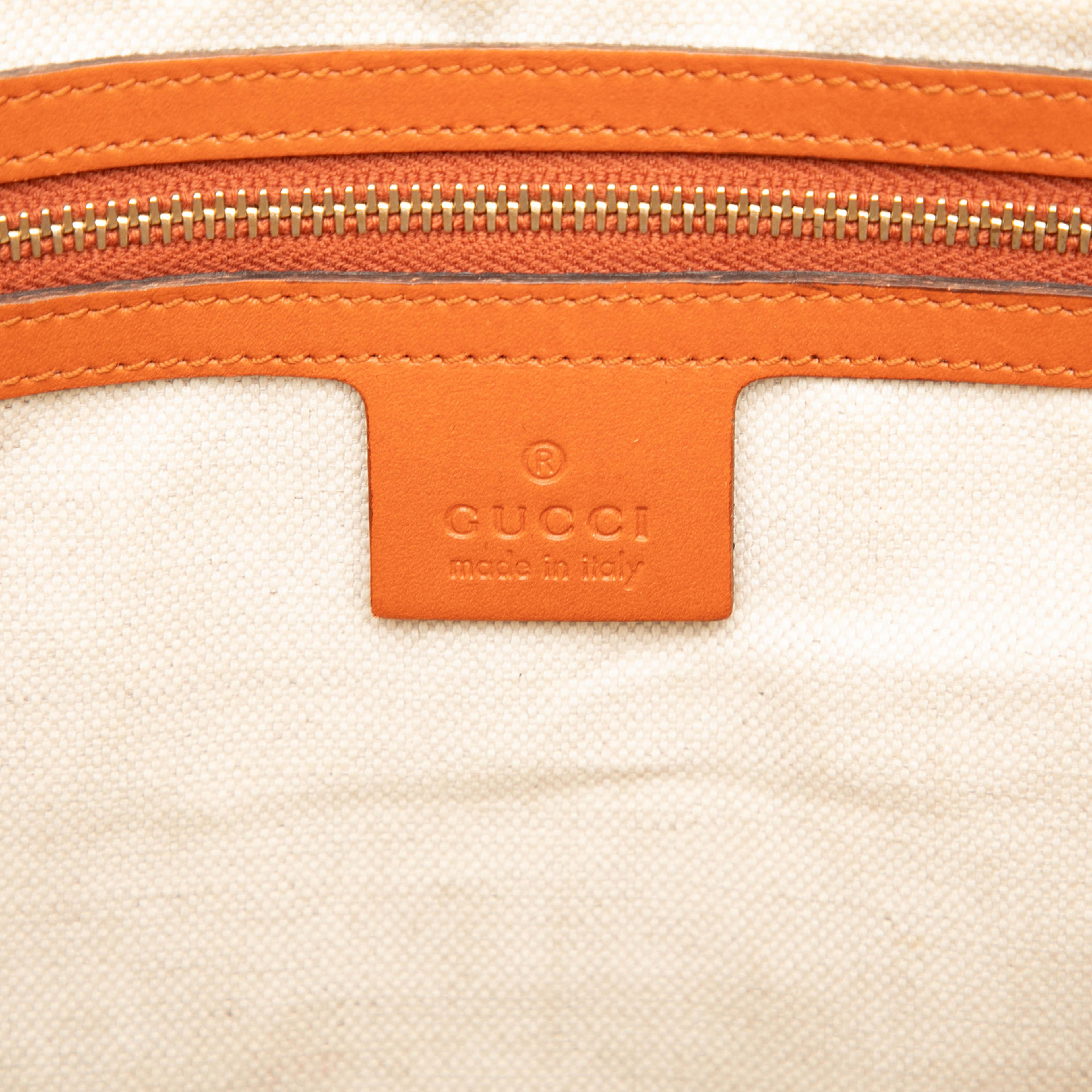 Gucci Gg Canvas Web Satchel, från Luxclusif, i färgen beige. Klicka för att öppna bilden i stort format