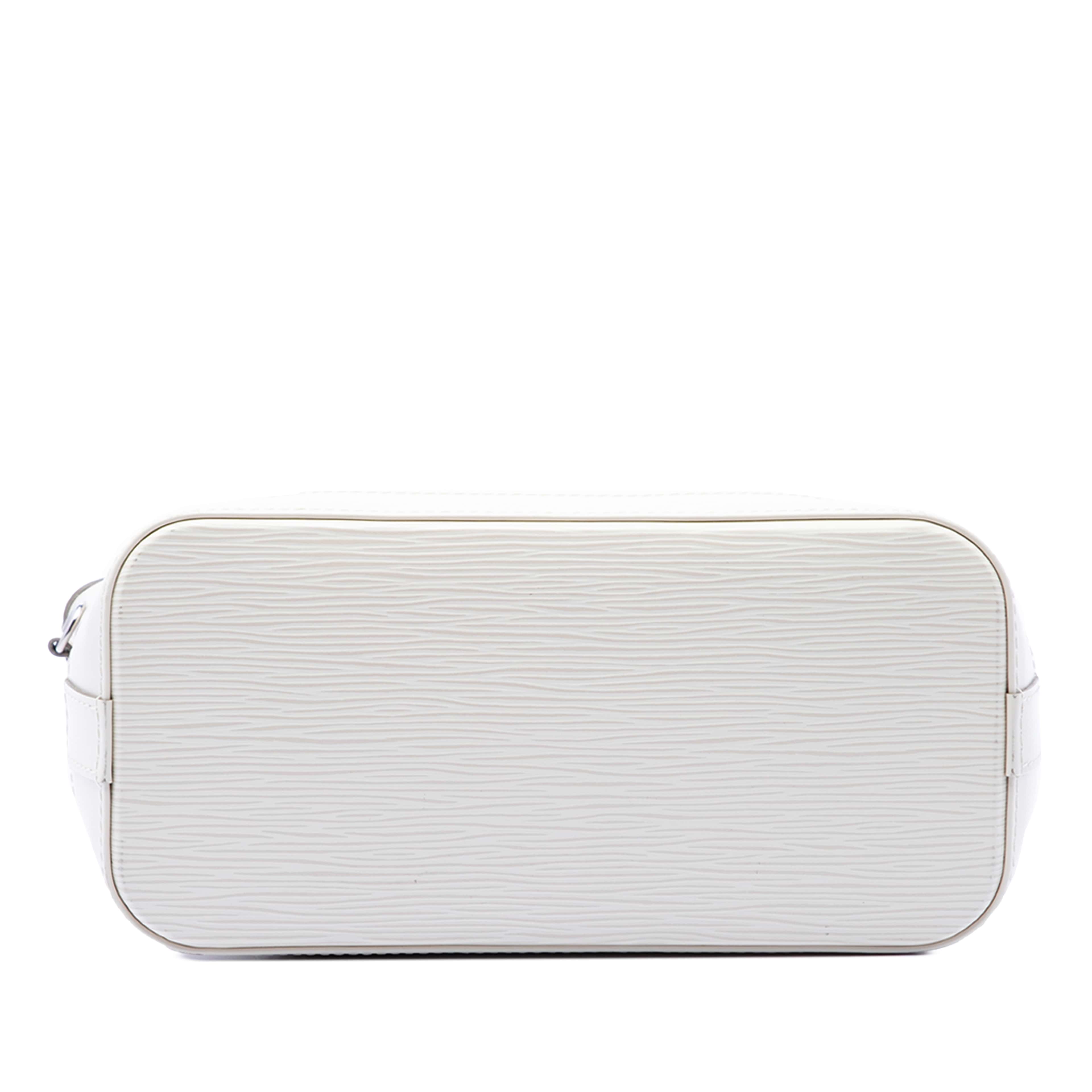 Louis Vuitton Epi Lockit Vertical, från Luxclusif, i färgen white. Klicka för att öppna bilden i stort format