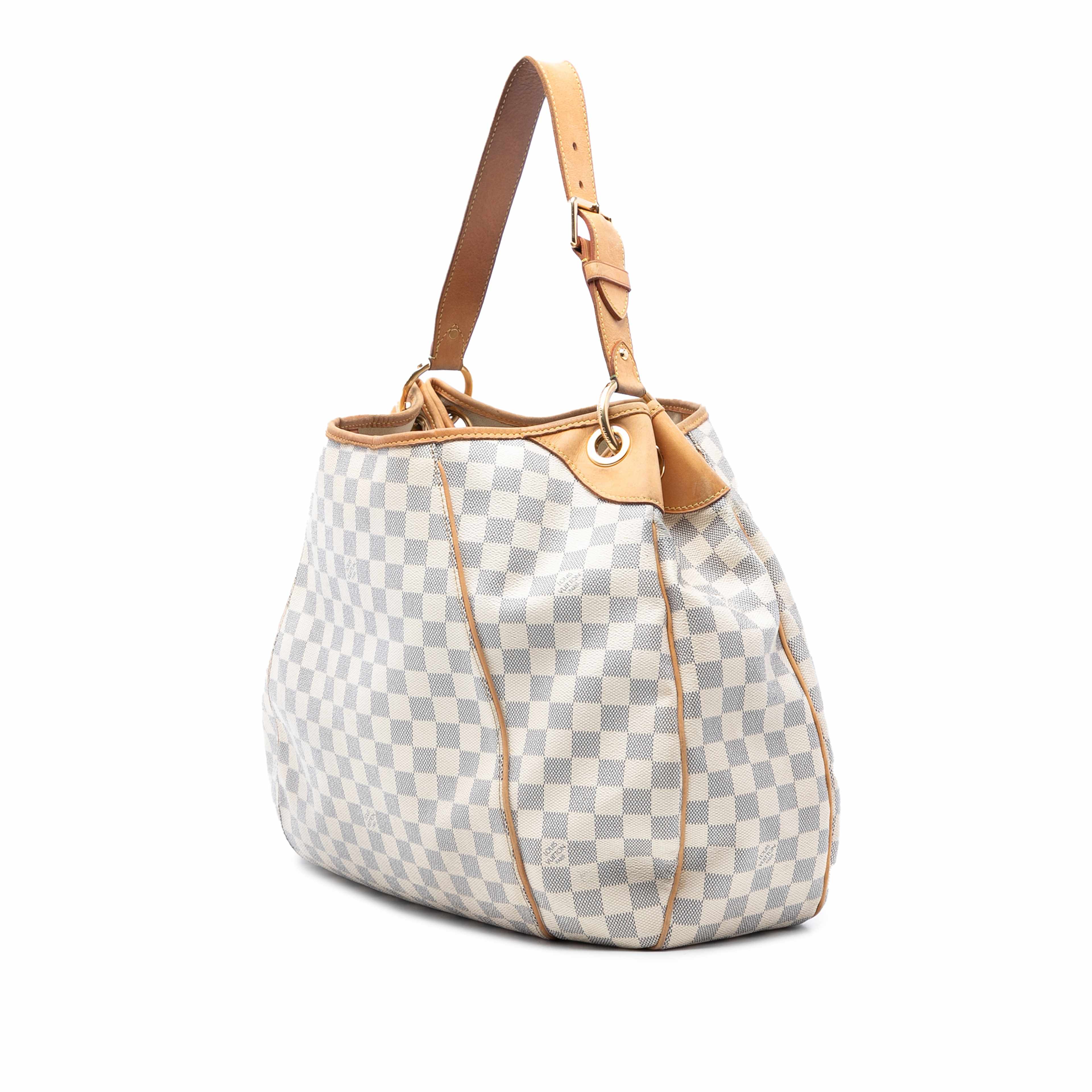 Louis Vuitton Damier Azur Galliera Gm, från Luxclusif, i färgen white. Klicka för att öppna bilden i stort format