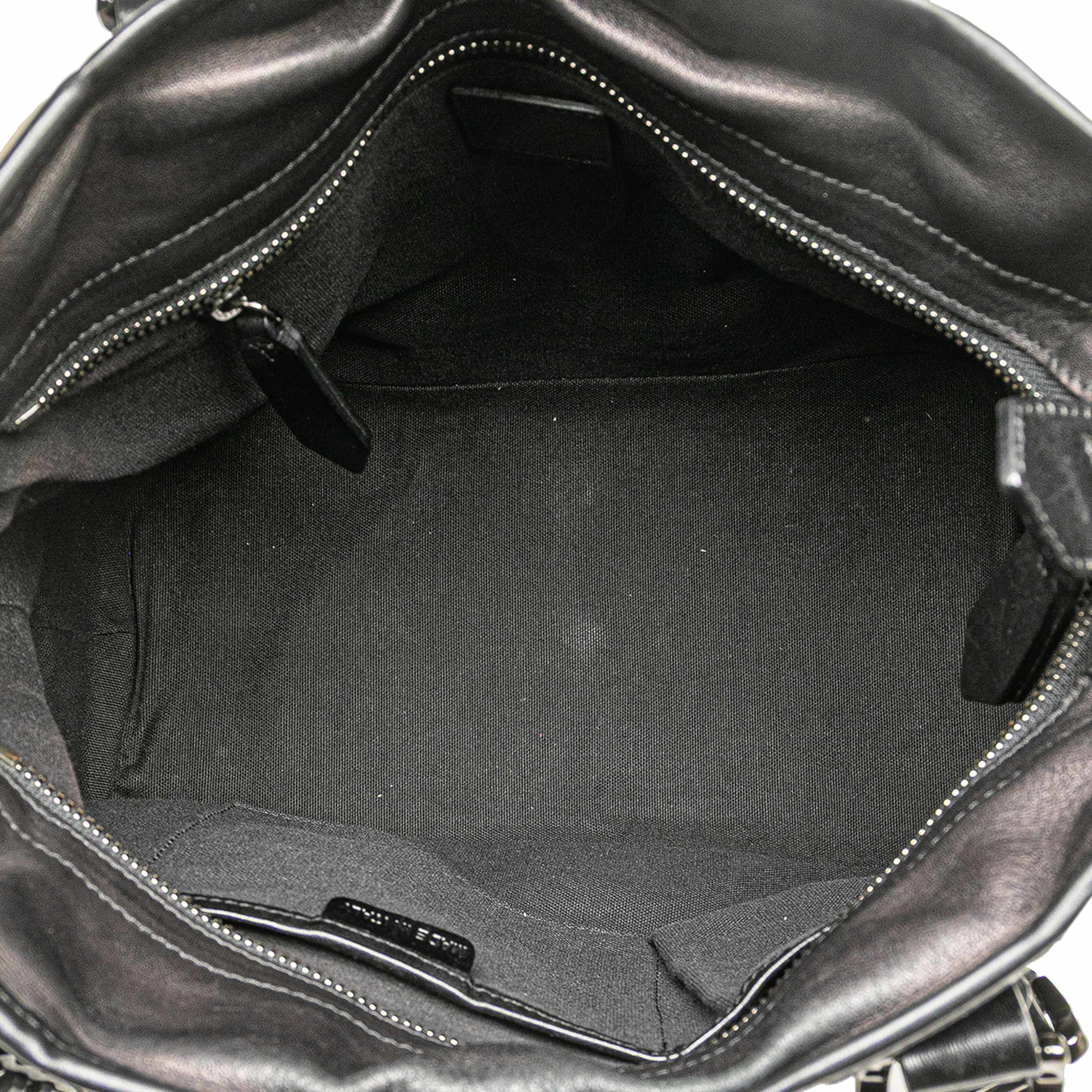 Burberry Mega Check Canvas Lowry Satchel, från Luxclusif, i färgen black. Klicka för att öppna bilden i stort format