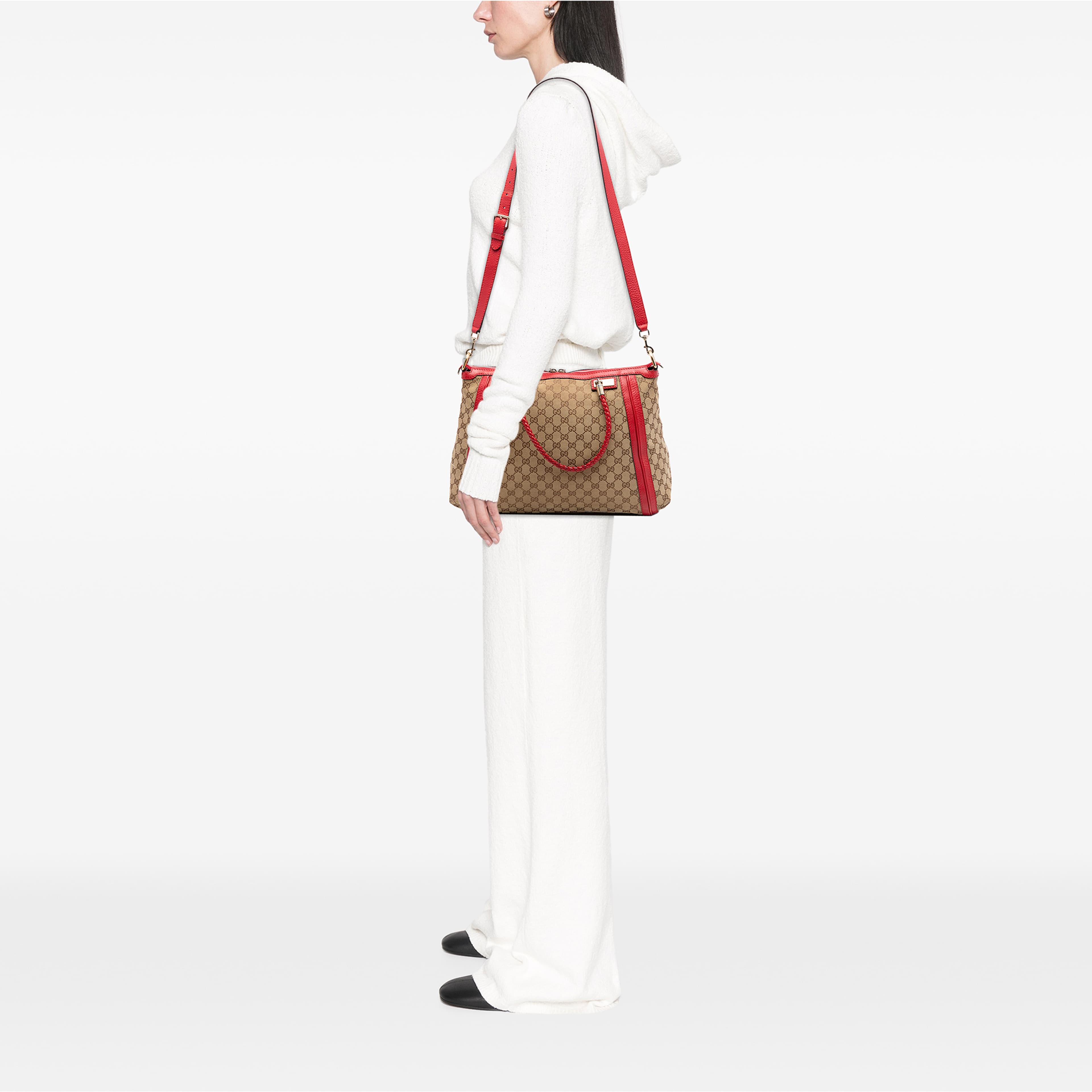 Gucci Gg Canvas Bella Tote, från Luxclusif, i färgen röd. Klicka för att öppna bilden i stort format
