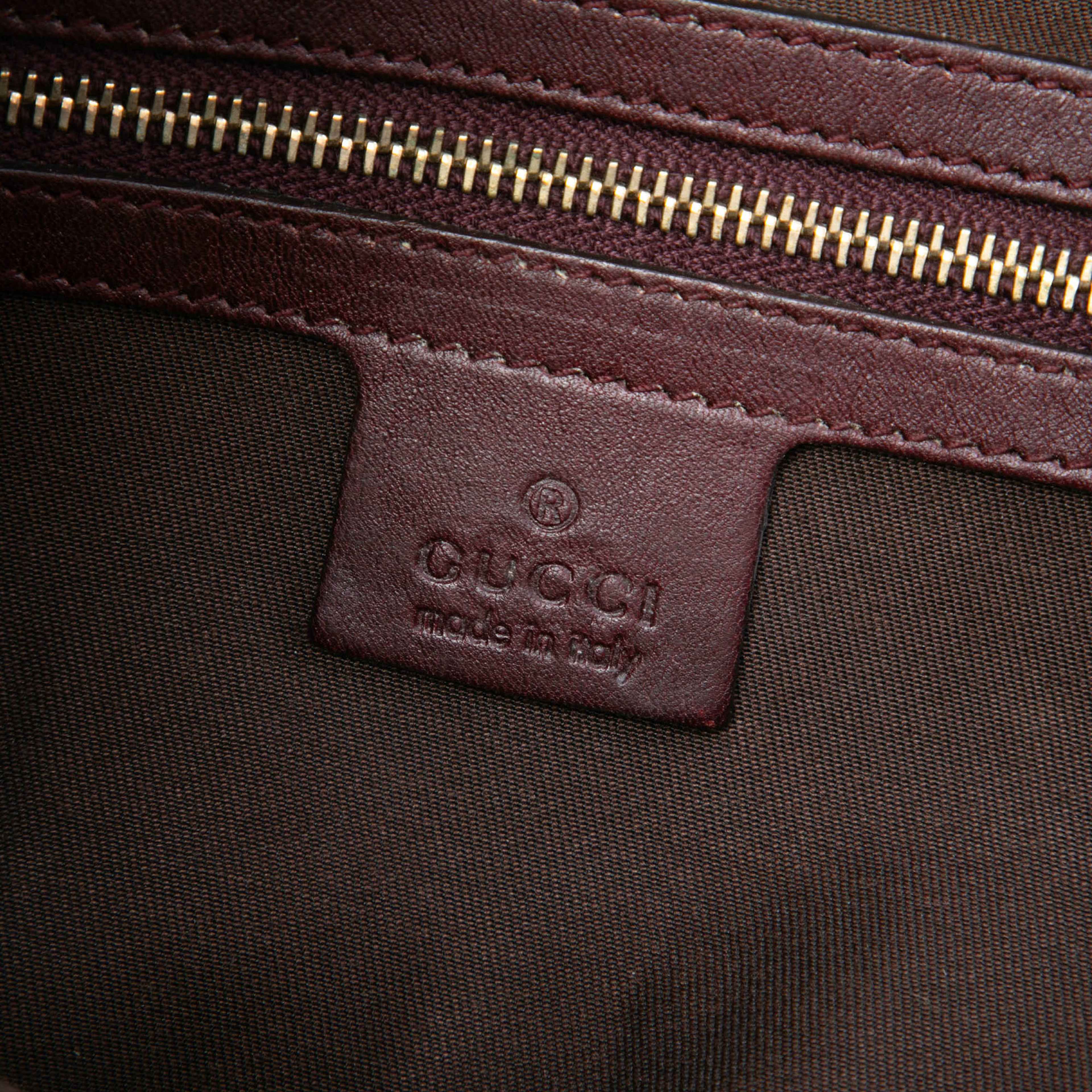 Gucci Gg Canvas Charlotte Crossbody, från Luxclusif, i färgen beige. Klicka för att öppna bilden i stort format