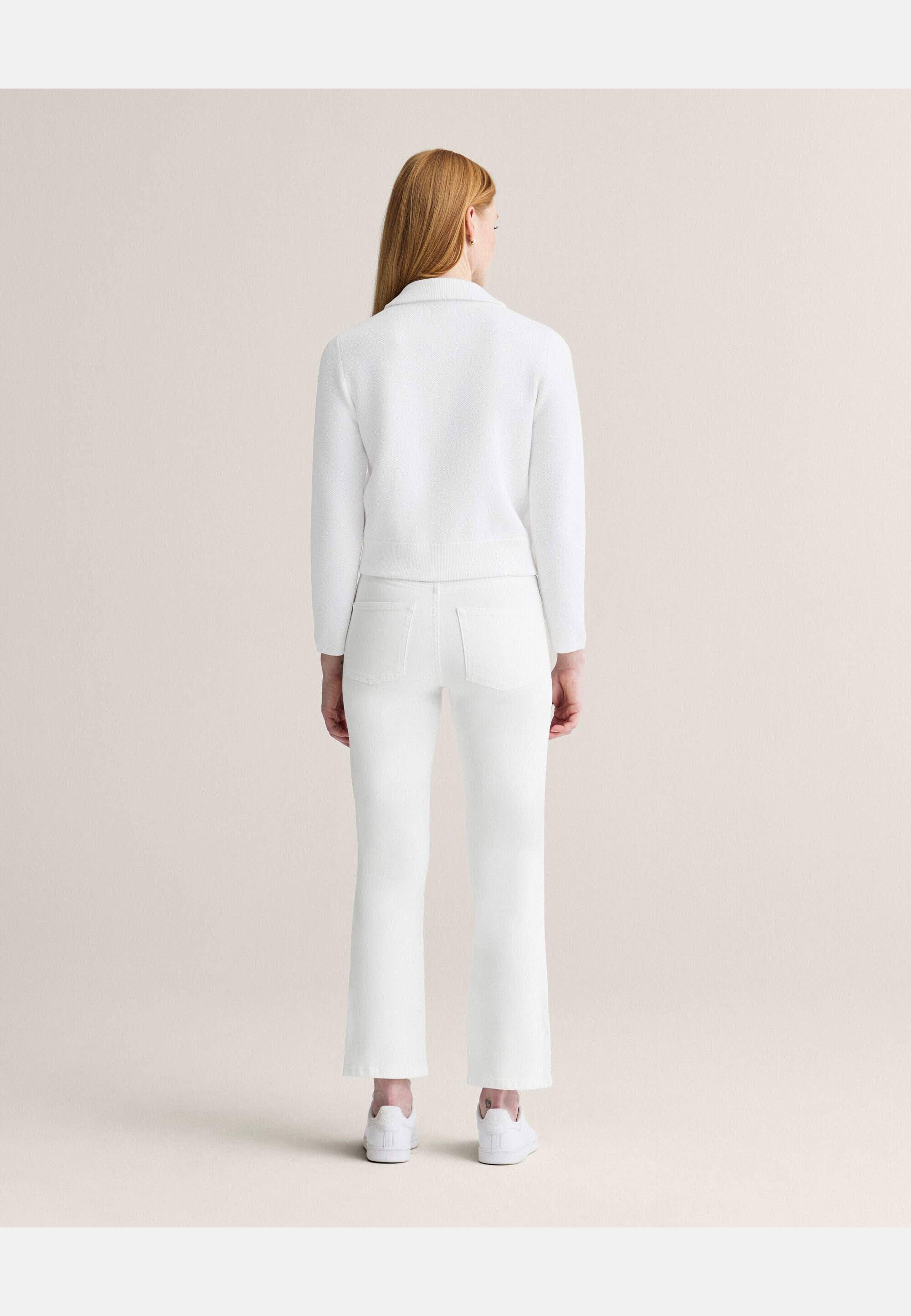 Jilda Jacket, från Newhouse, i färgen offwhite. Klicka för att öppna bilden i stort format