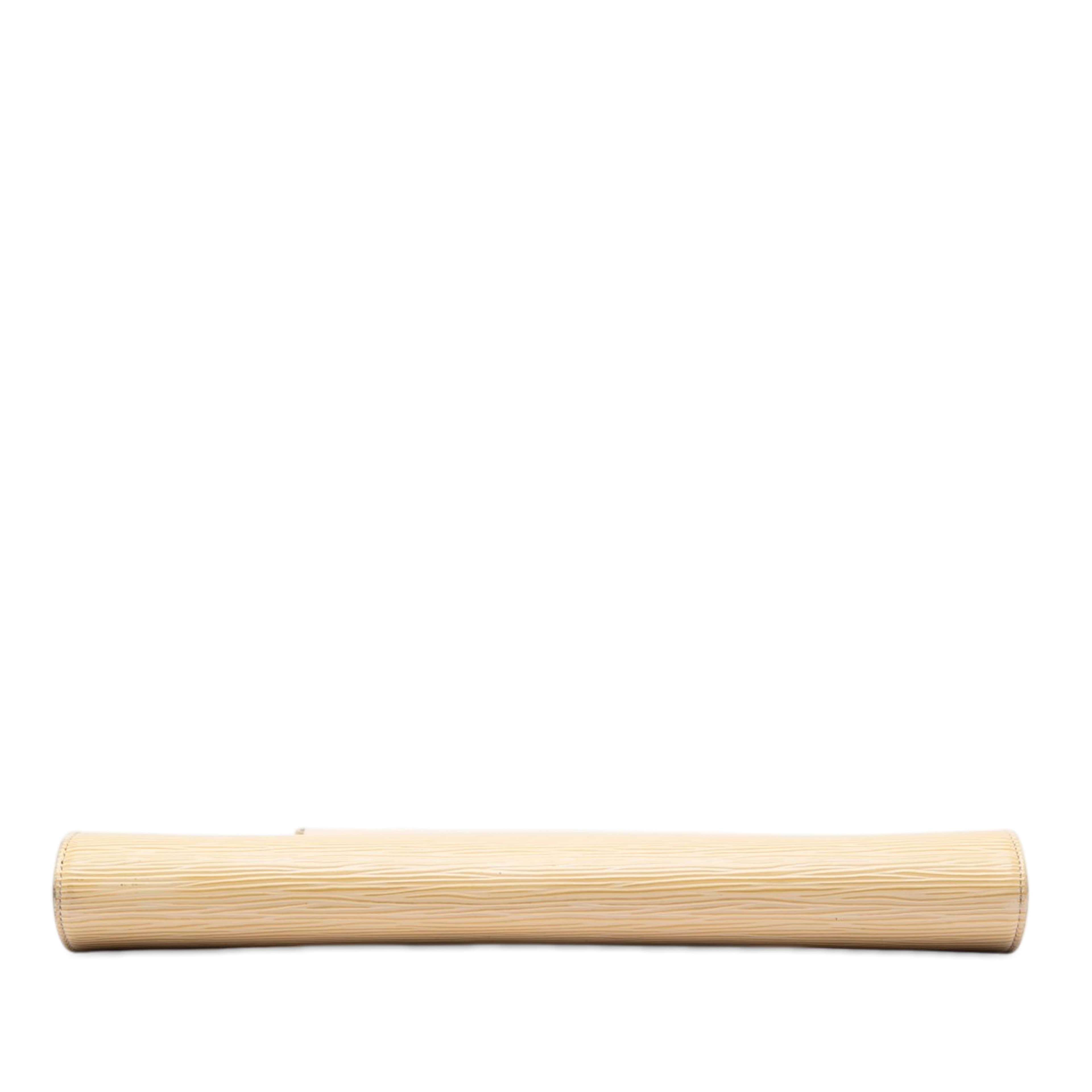 Louis Vuitton Epi Saint Tropez, från Luxclusif, i färgen beige. Klicka för att öppna bilden i stort format