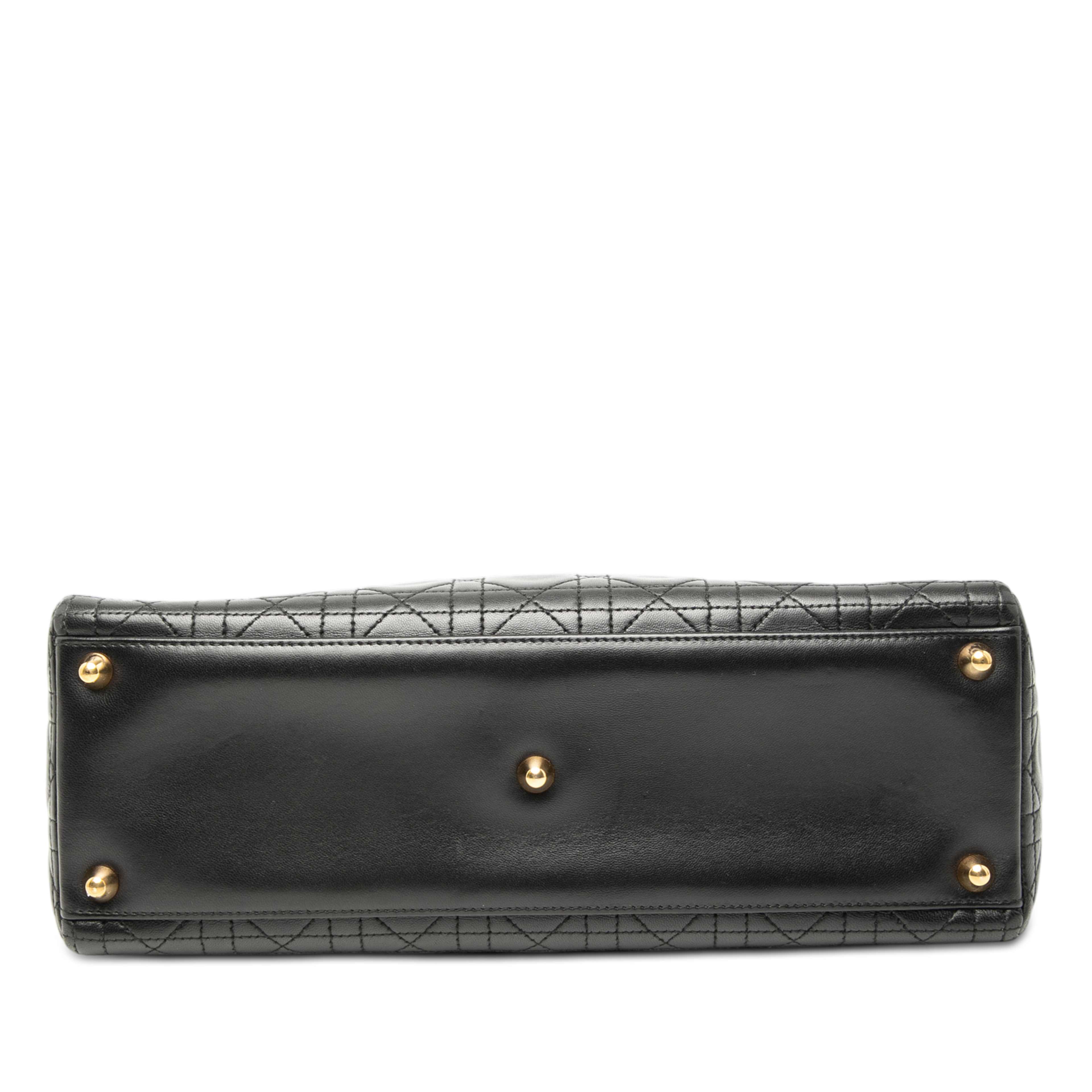 Dior Large Lambskin Cannage Lady Dior, från Luxclusif, i färgen black. Klicka för att öppna bilden i stort format