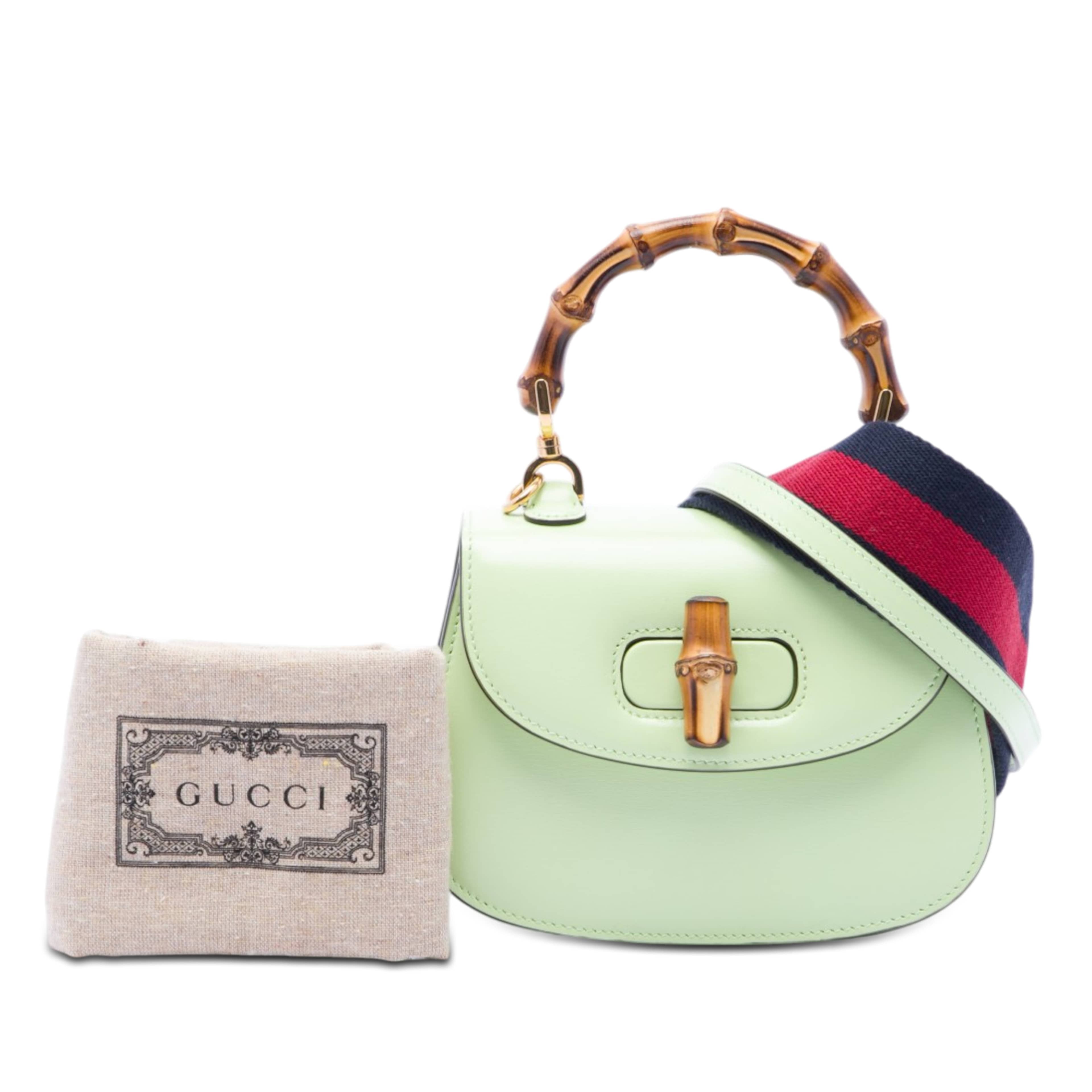 Gucci Mini Calfskin Web 1947 Bamboo Top Handle Bag, från Luxclusif, i färgen grön. Klicka för att öppna bilden i stort format