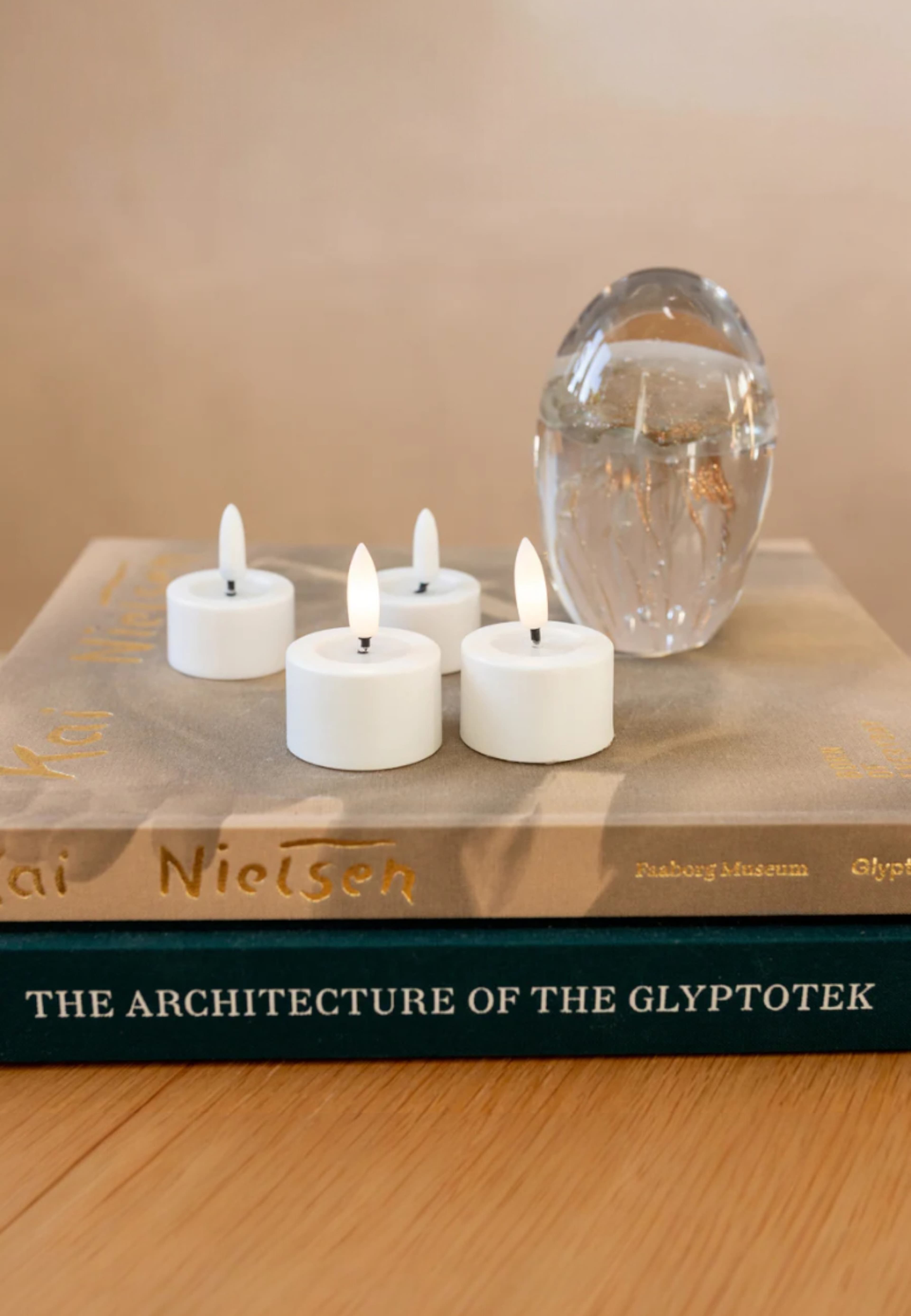 Luca Led-värmeljus Ny Yta 4 St, från Led Nordic, i färgen vit. Klicka för att öppna bilden i stort format