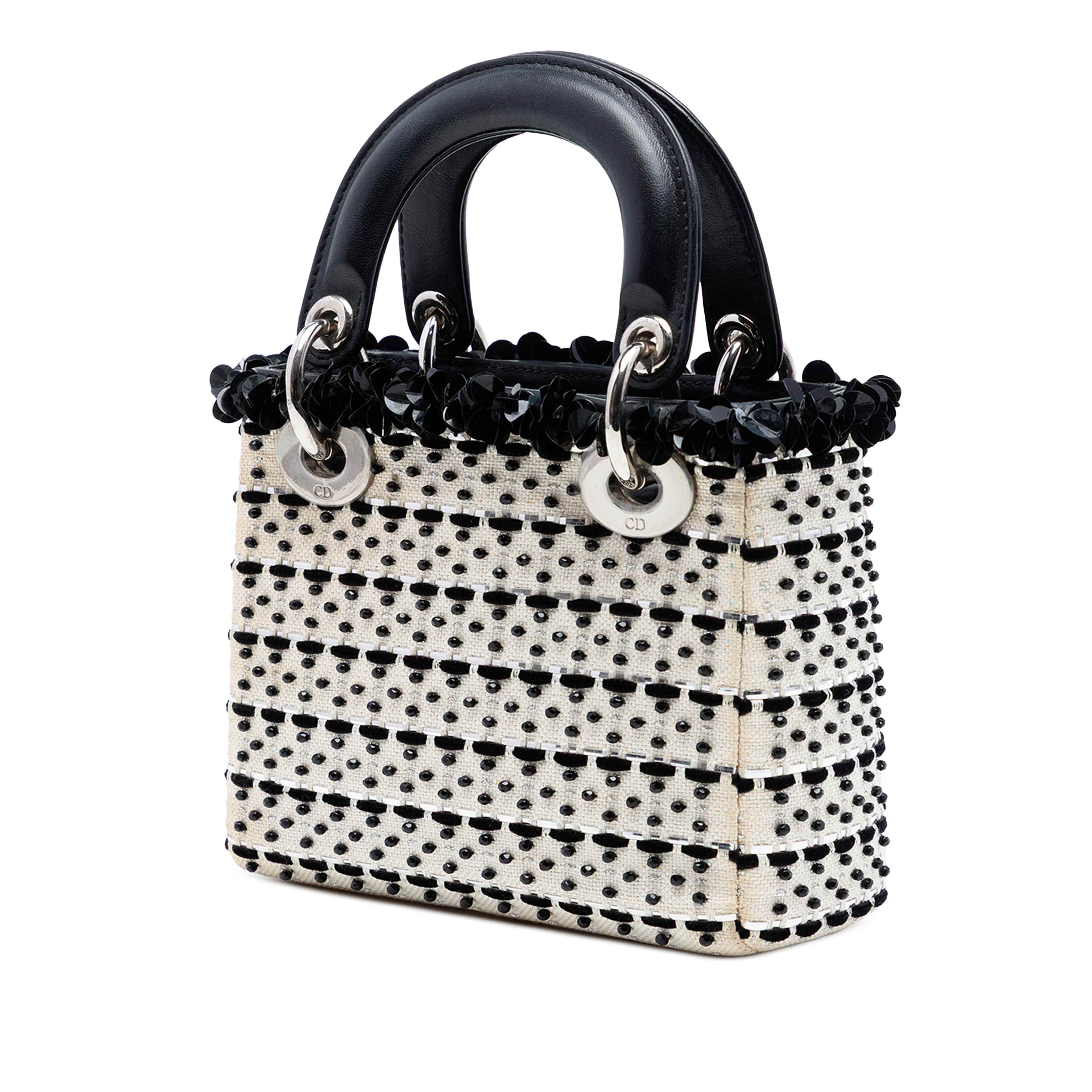Dior Mini Canvas Bead And Sequin Embellished Lady Dior, från Luxclusif, i färgen ivory. Klicka för att öppna bilden i stort format
