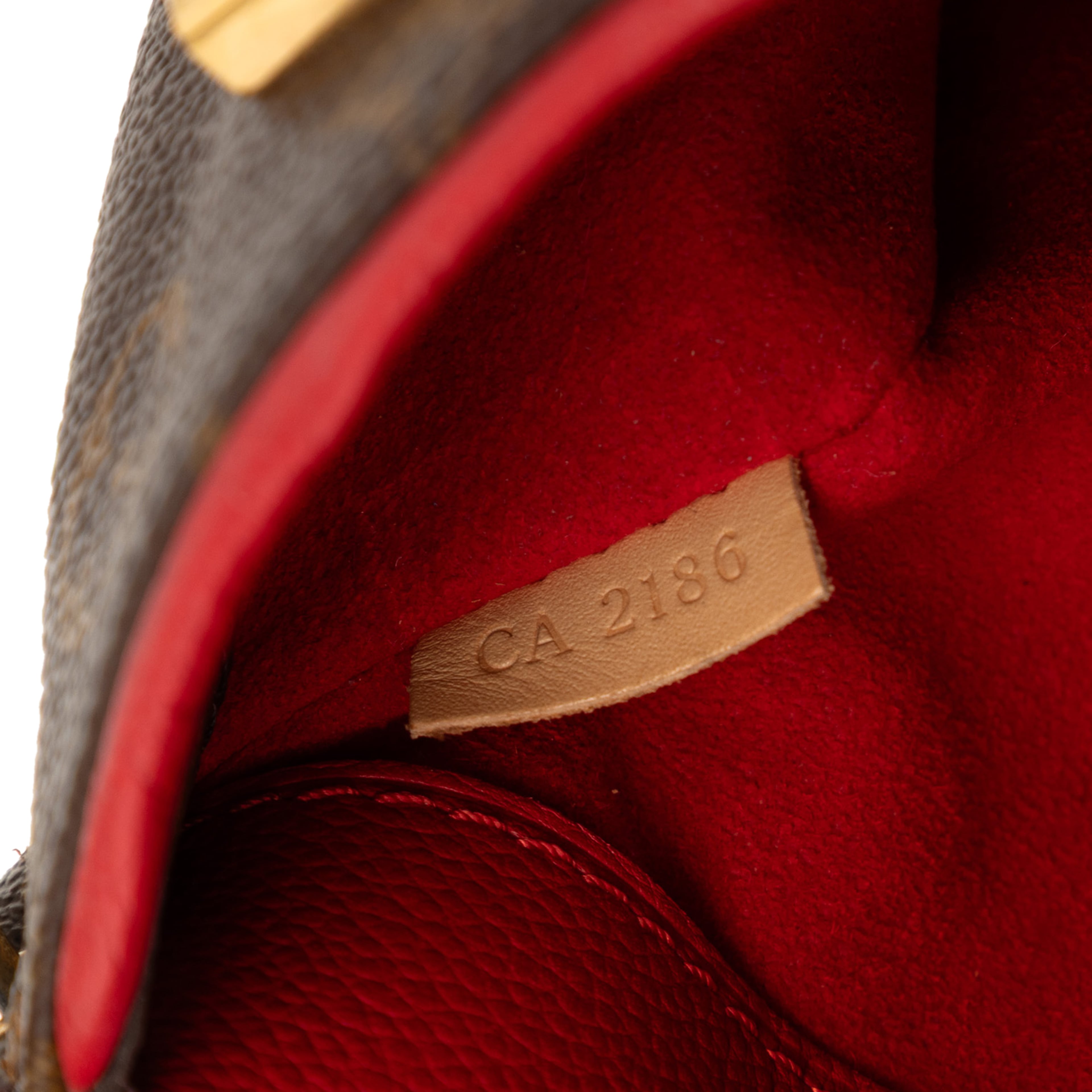 Louis Vuitton Monogram Pallas Bb, från Luxclusif, i färgen brun. Klicka för att öppna bilden i stort format