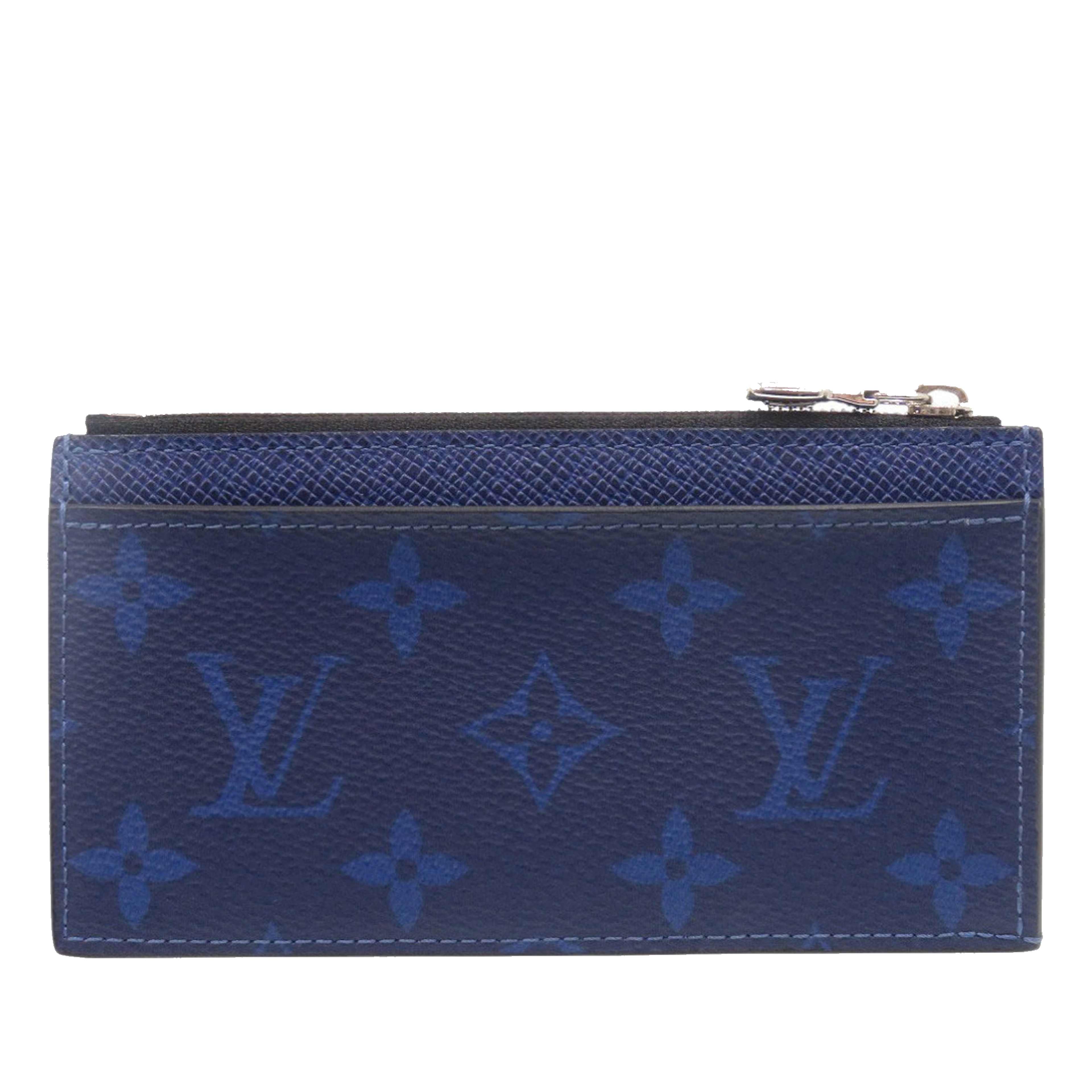 Louis Vuitton Monogram Taigarama Coin Card Holder, från Luxclusif, i färgen blå. Klicka för att öppna bilden i stort format