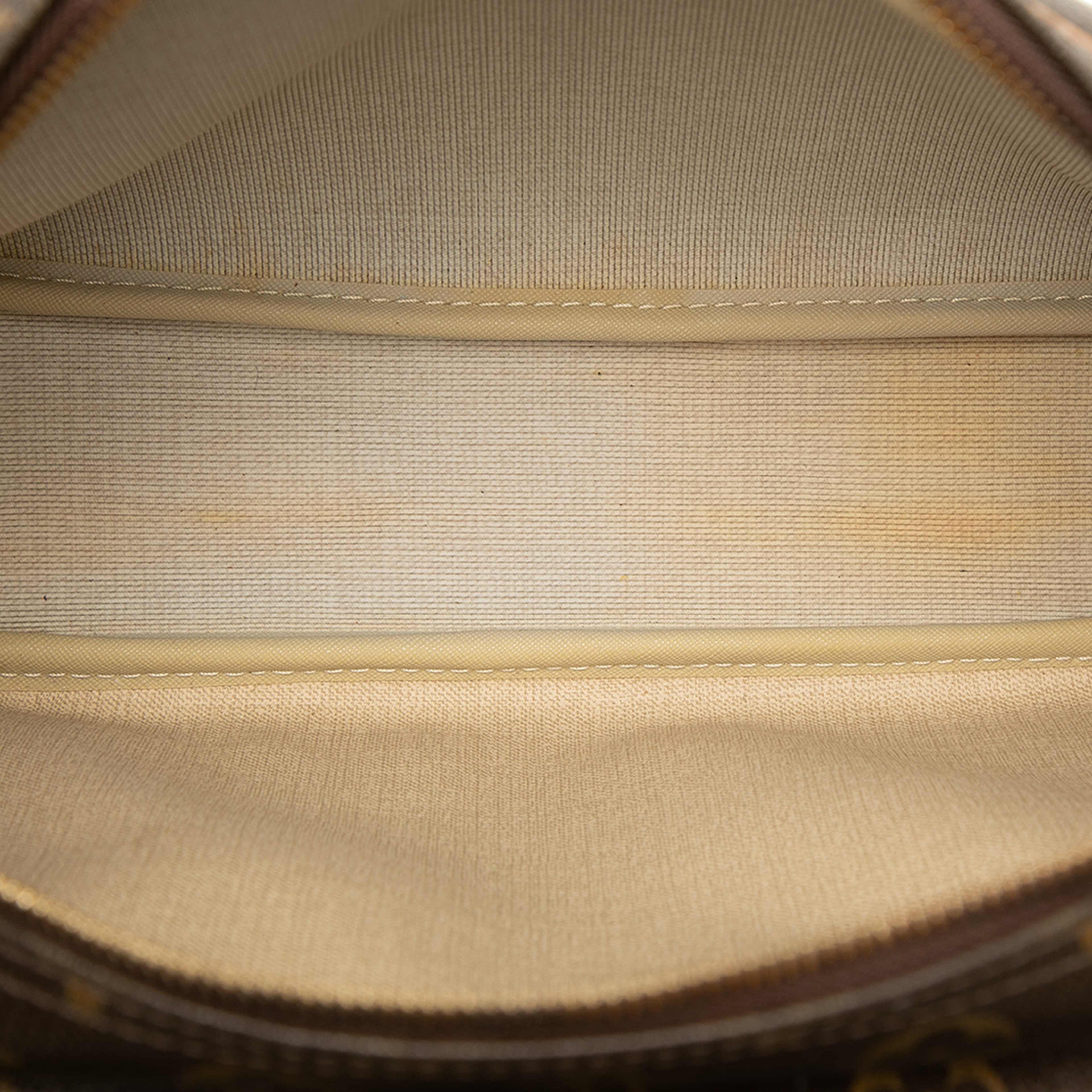 Louis Vuitton Monogram Reporter Pm, från Luxclusif, i färgen brun. Klicka för att öppna bilden i stort format