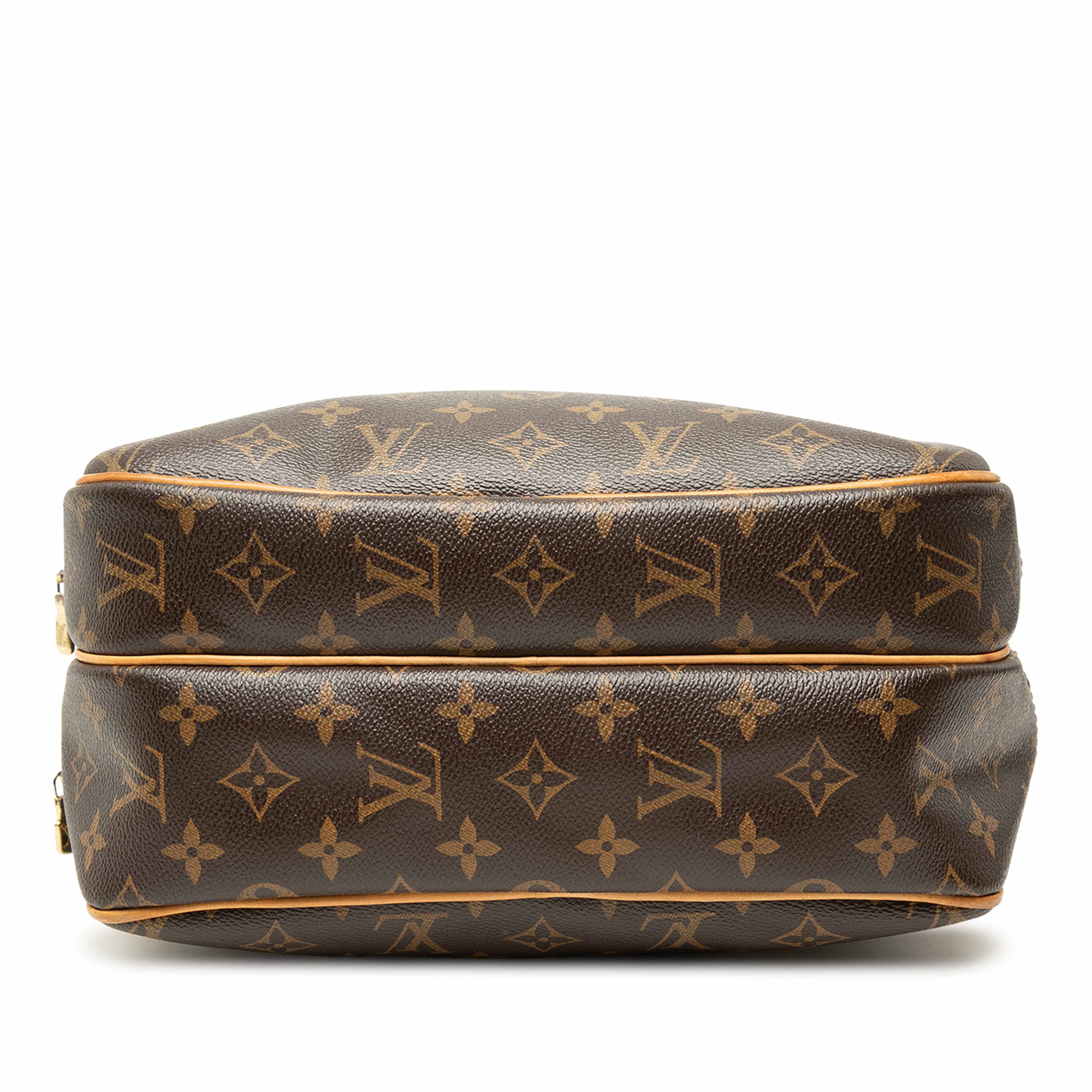 Louis Vuitton Monogram Reporter Pm, från Luxclusif, i färgen brun. Klicka för att öppna bilden i stort format