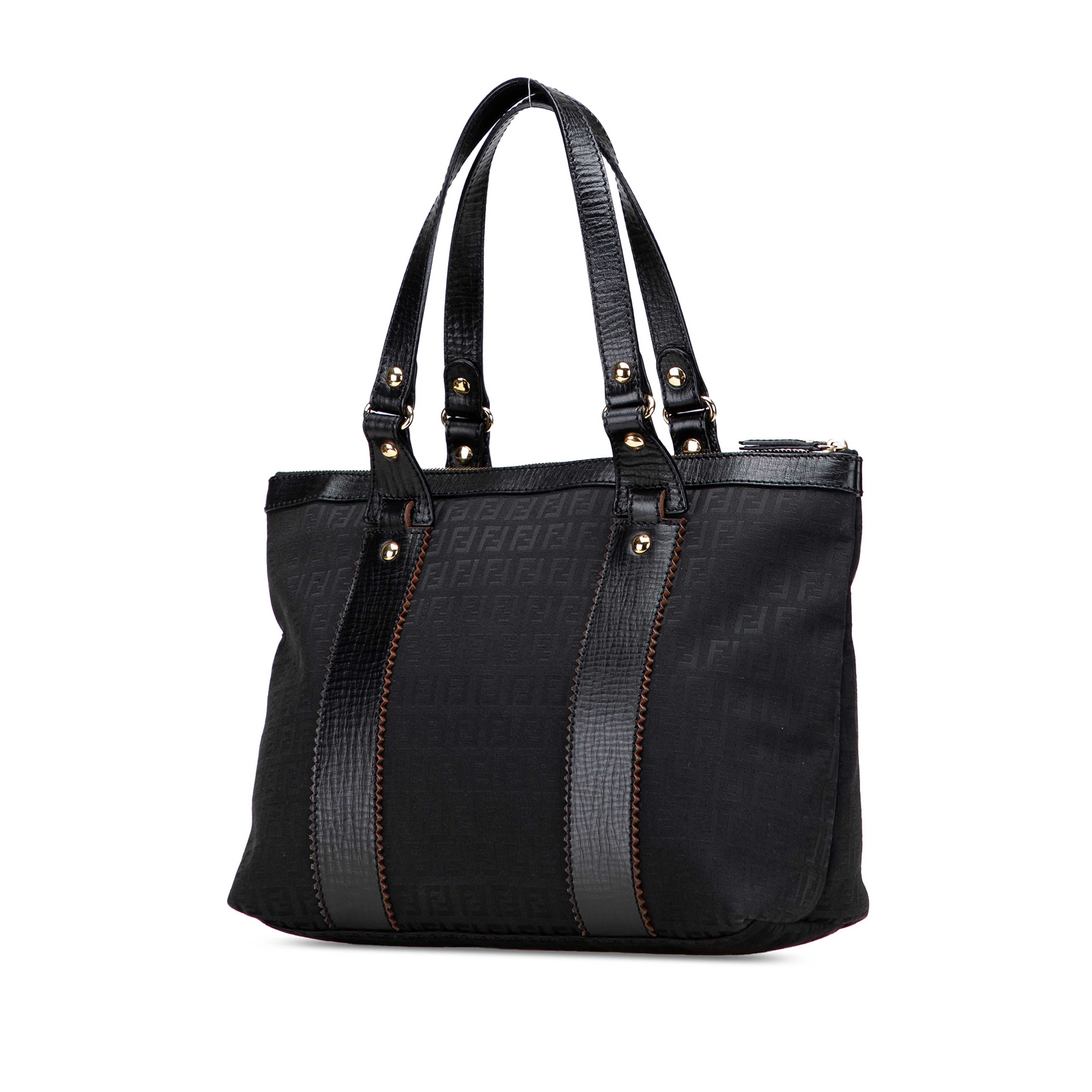 Fendi Zucchino Canvas Tote, från Luxclusif, i färgen black. Klicka för att öppna bilden i stort format