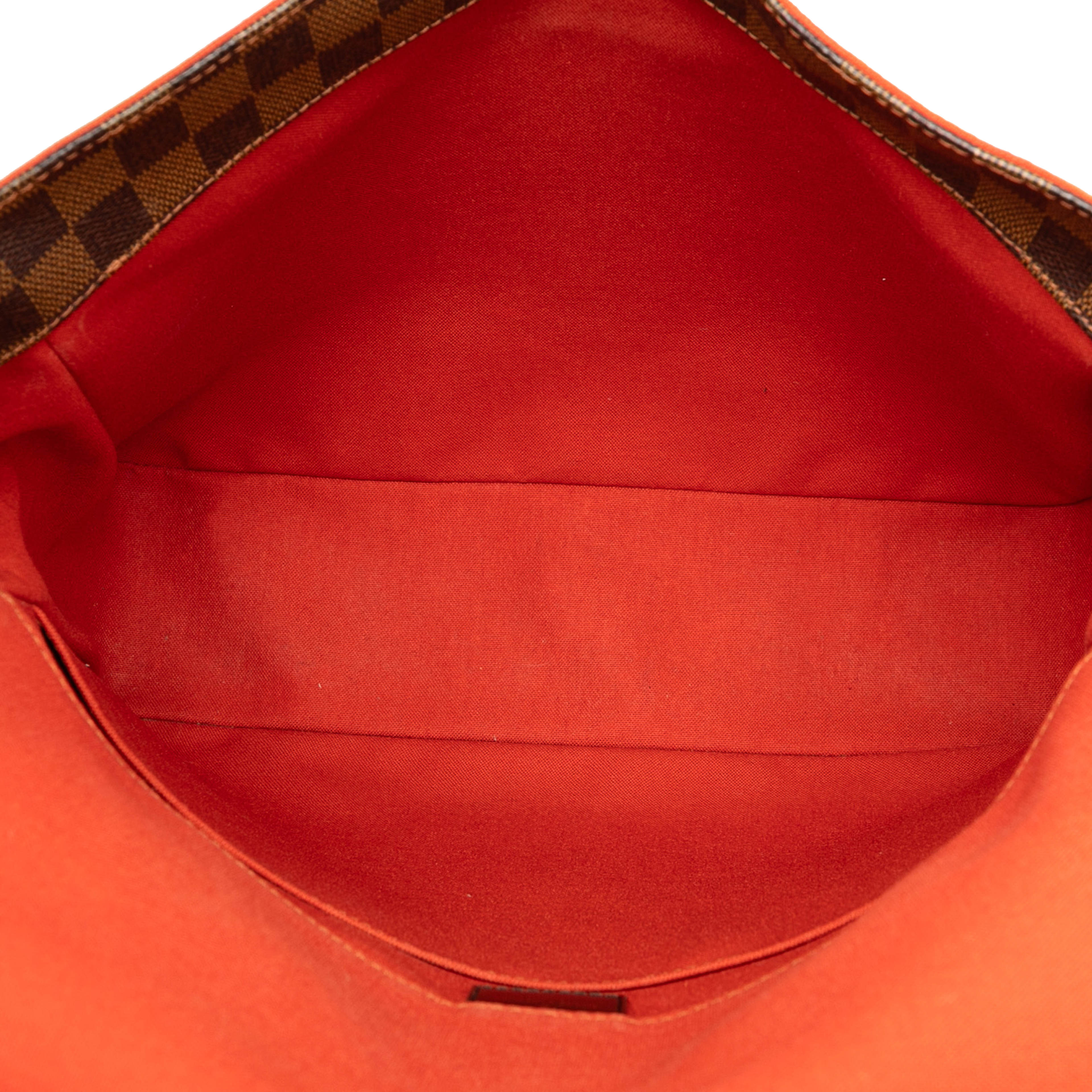 Louis Vuitton Damier Ebene Bastille, från Luxclusif, i färgen brown. Klicka för att öppna bilden i stort format