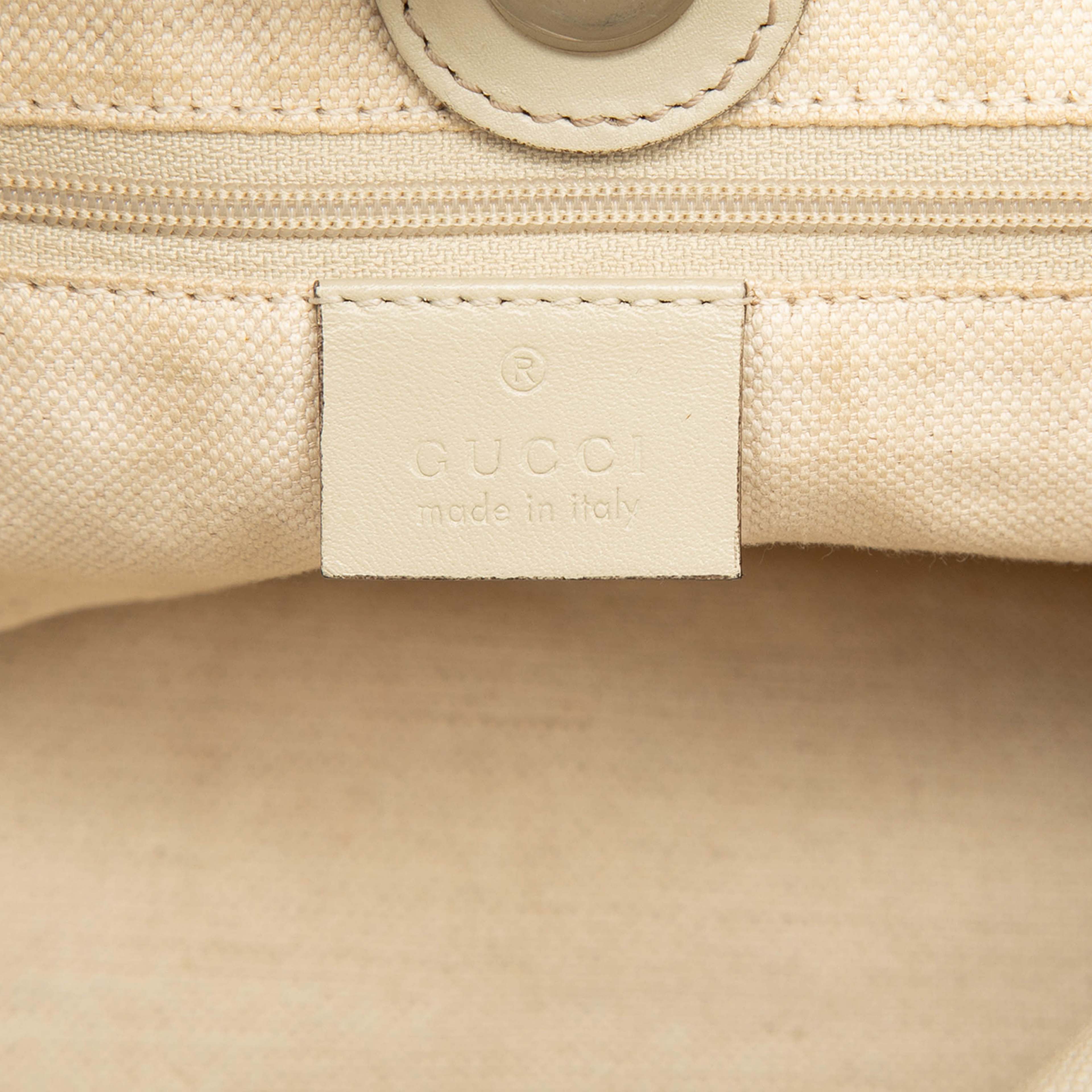 Gucci Gg Canvas Sukey Tote, från Luxclusif, i färgen beige. Klicka för att öppna bilden i stort format