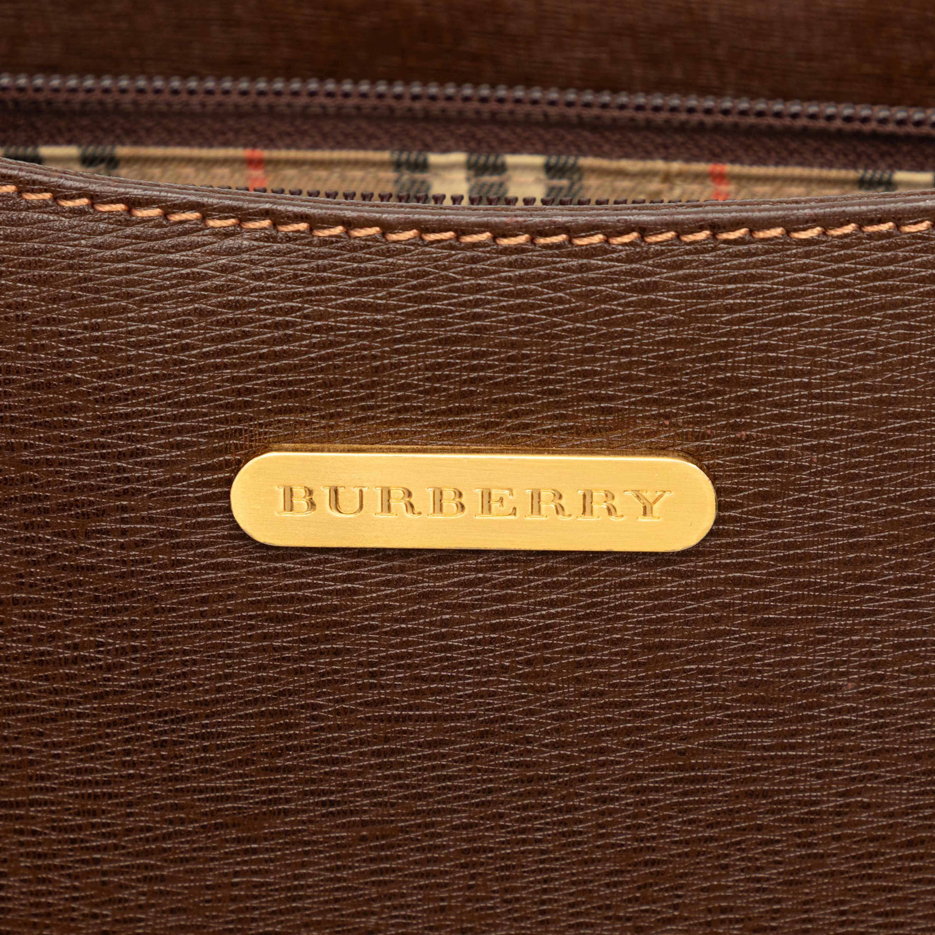 Burberry Leather Shoulder Bag, från Luxclusif, i färgen brun. Klicka för att öppna bilden i stort format