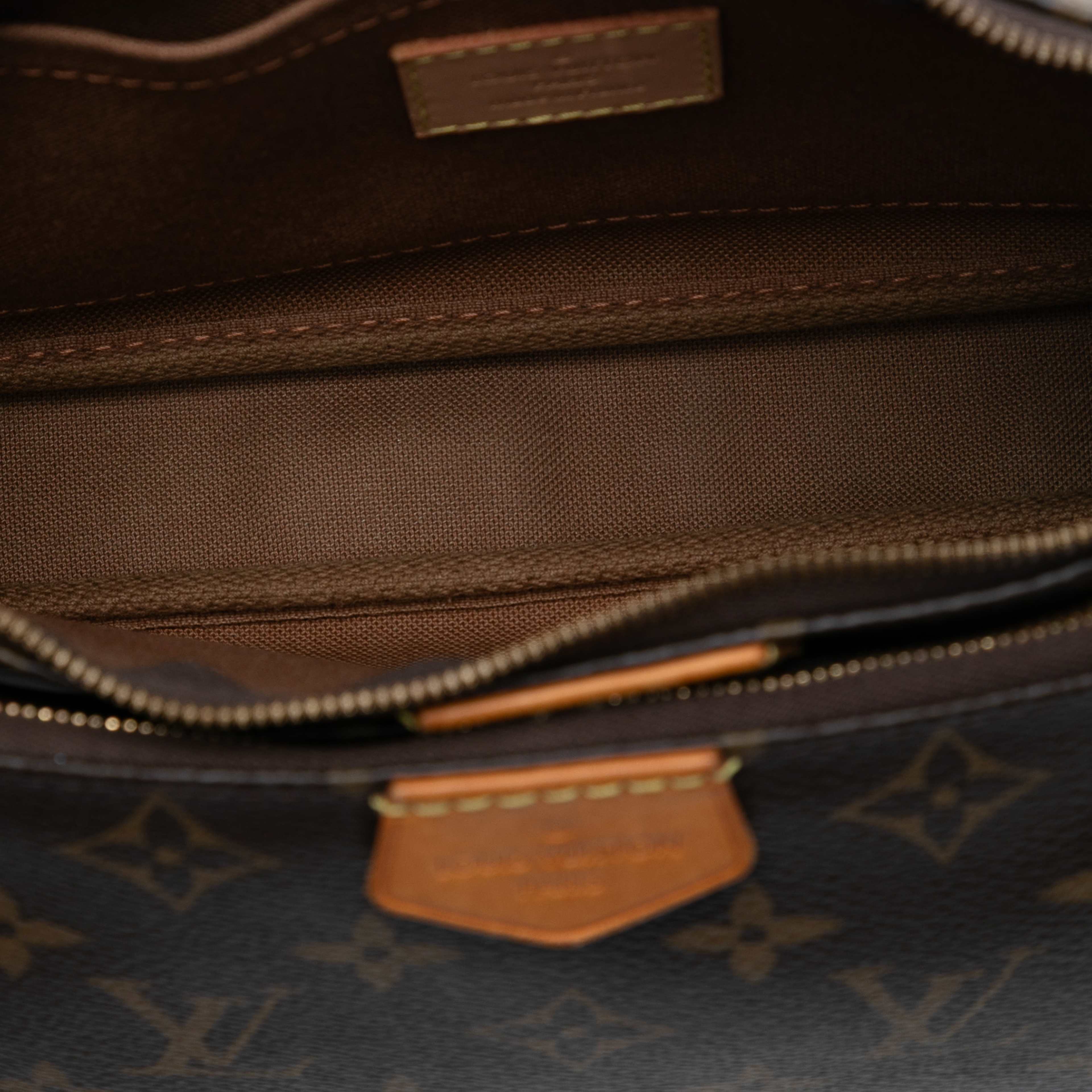 Louis Vuitton Monogram Multi Pochette Accessoires, från Luxclusif, i färgen brown. Klicka för att öppna bilden i stort format
