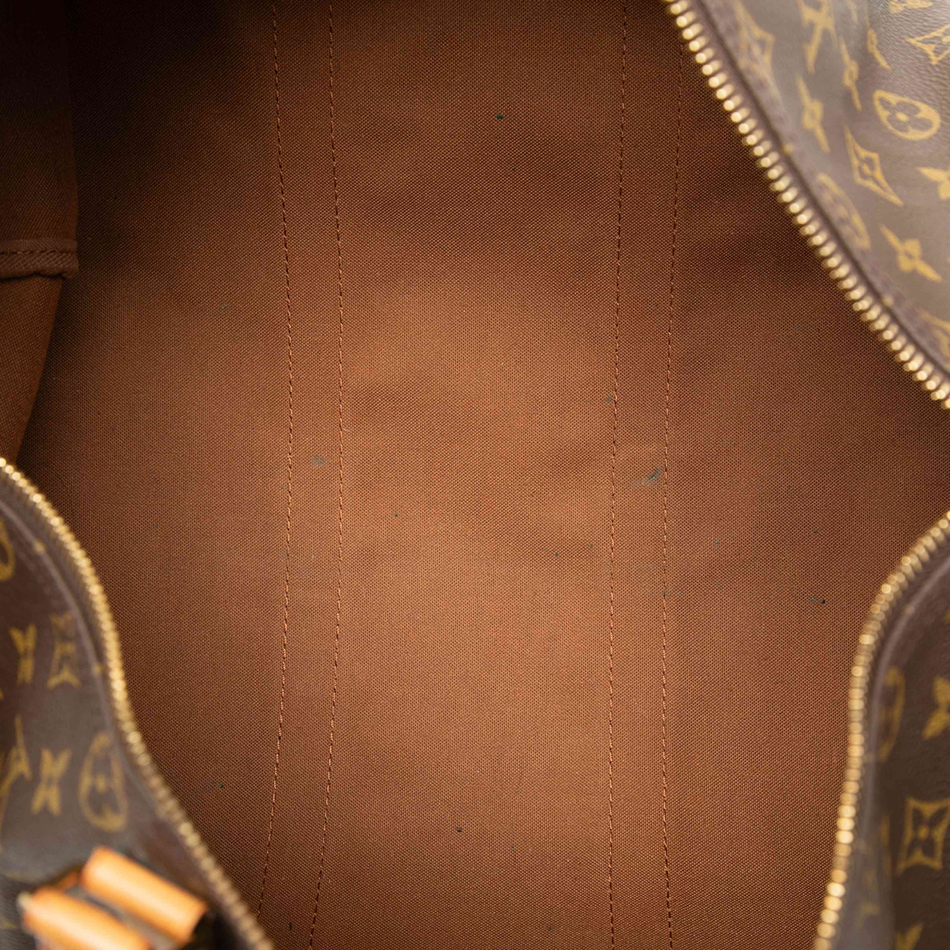 Louis Vuitton Monogram Keepall 45, från Luxclusif, i färgen brown. Klicka för att öppna bilden i stort format