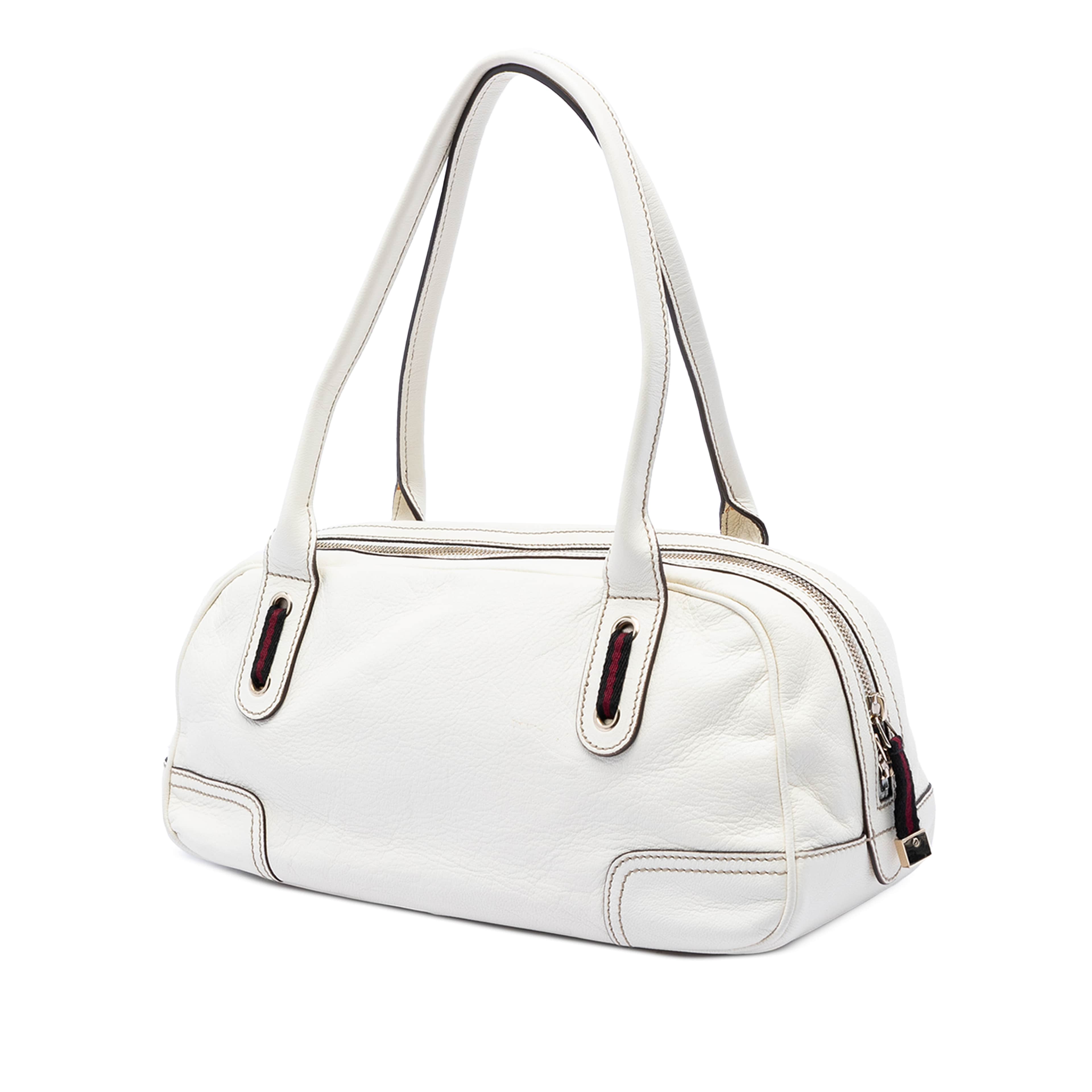 Gucci Leather Princy Shoulder Bag, från Luxclusif, i färgen white. Klicka för att öppna bilden i stort format