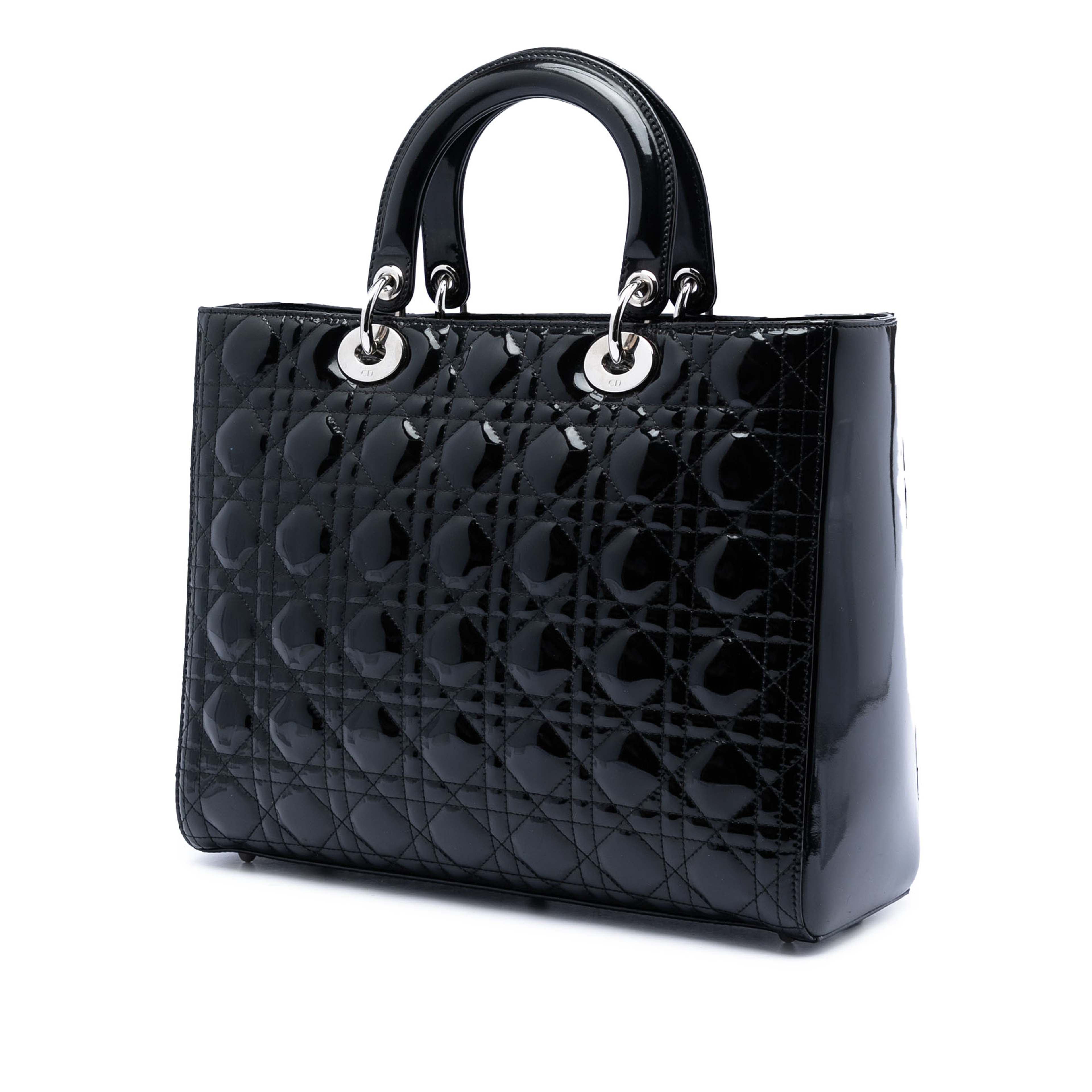 Dior Large Patent Cannage Lady Dior, från Luxclusif, i färgen svart. Klicka för att öppna bilden i stort format