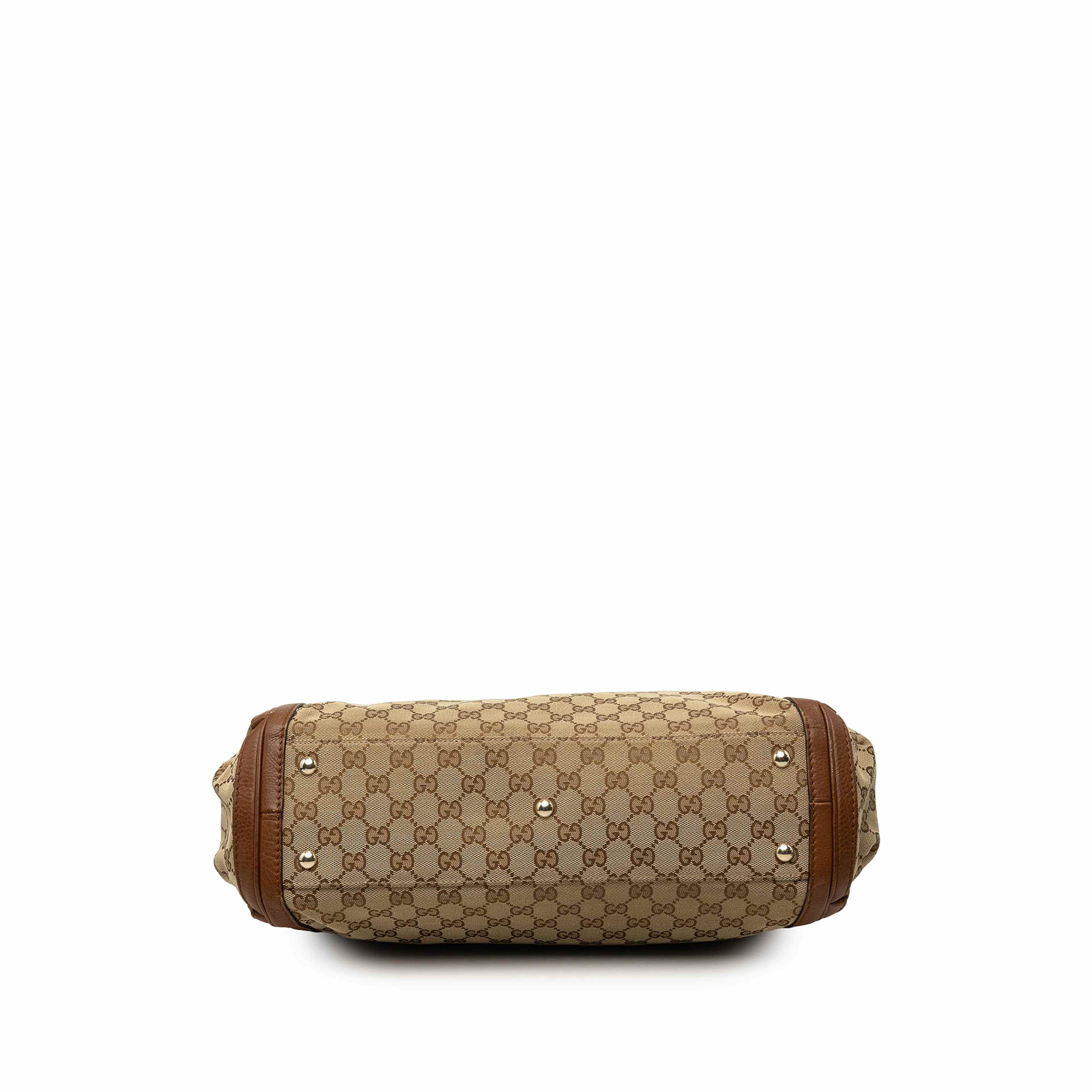 Gucci Gg Canvas Bella Convertible Tote, från Luxclusif, i färgen beige. Klicka för att öppna bilden i stort format