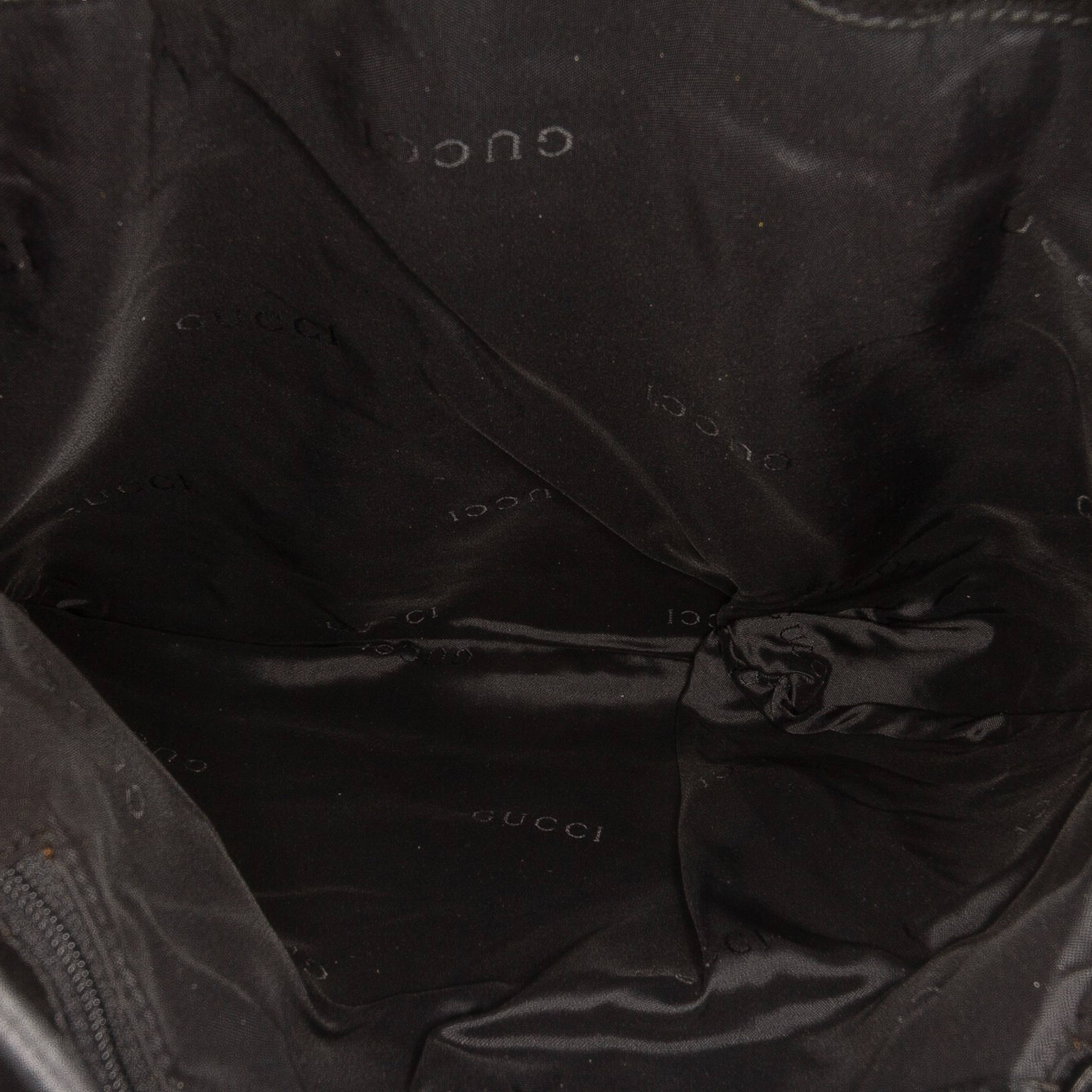 Gucci Gg Canvas Shoulder Bag, från Luxclusif, i färgen brown. Klicka för att öppna bilden i stort format