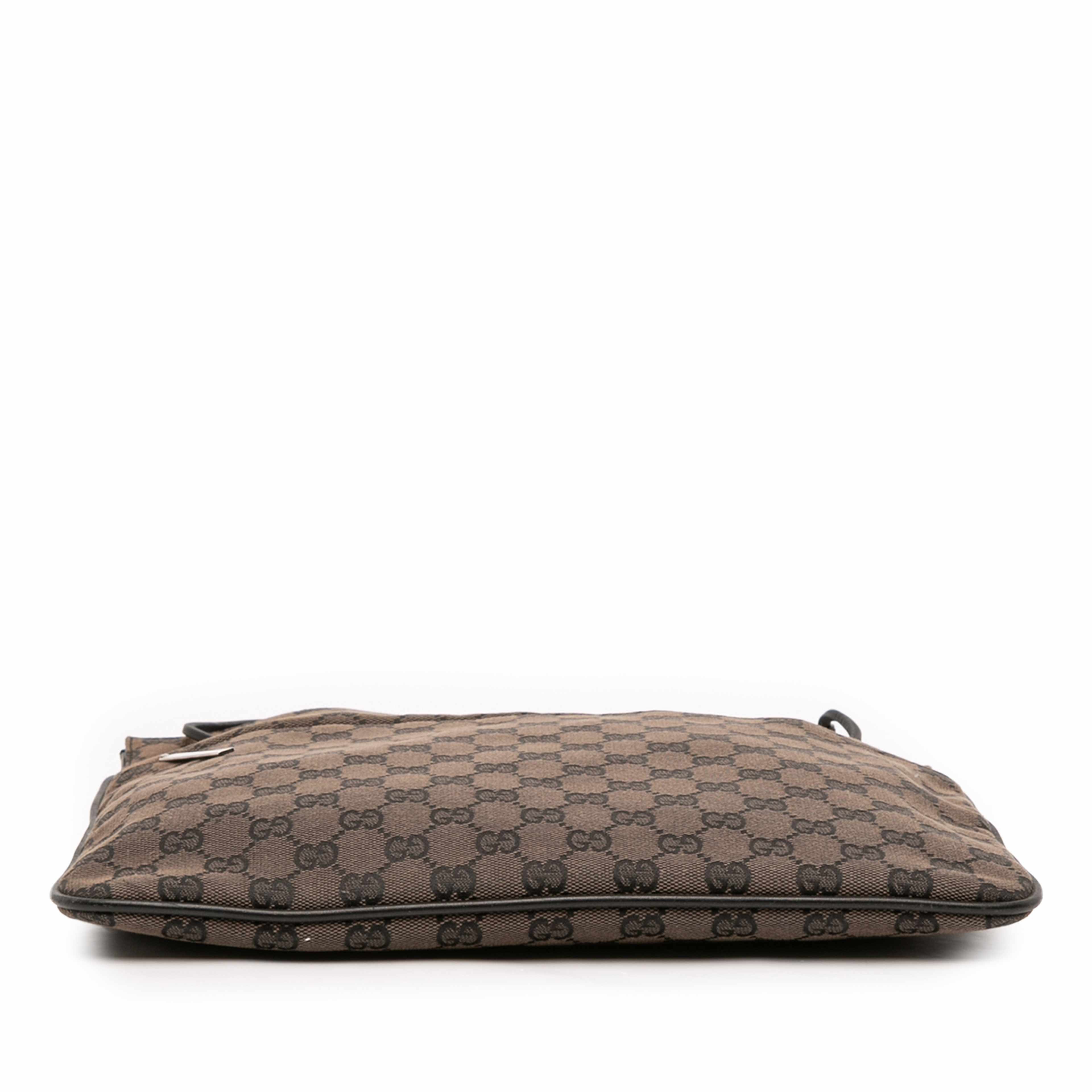 Gucci Gg Canvas Shoulder Bag, från Luxclusif, i färgen brown. Klicka för att öppna bilden i stort format