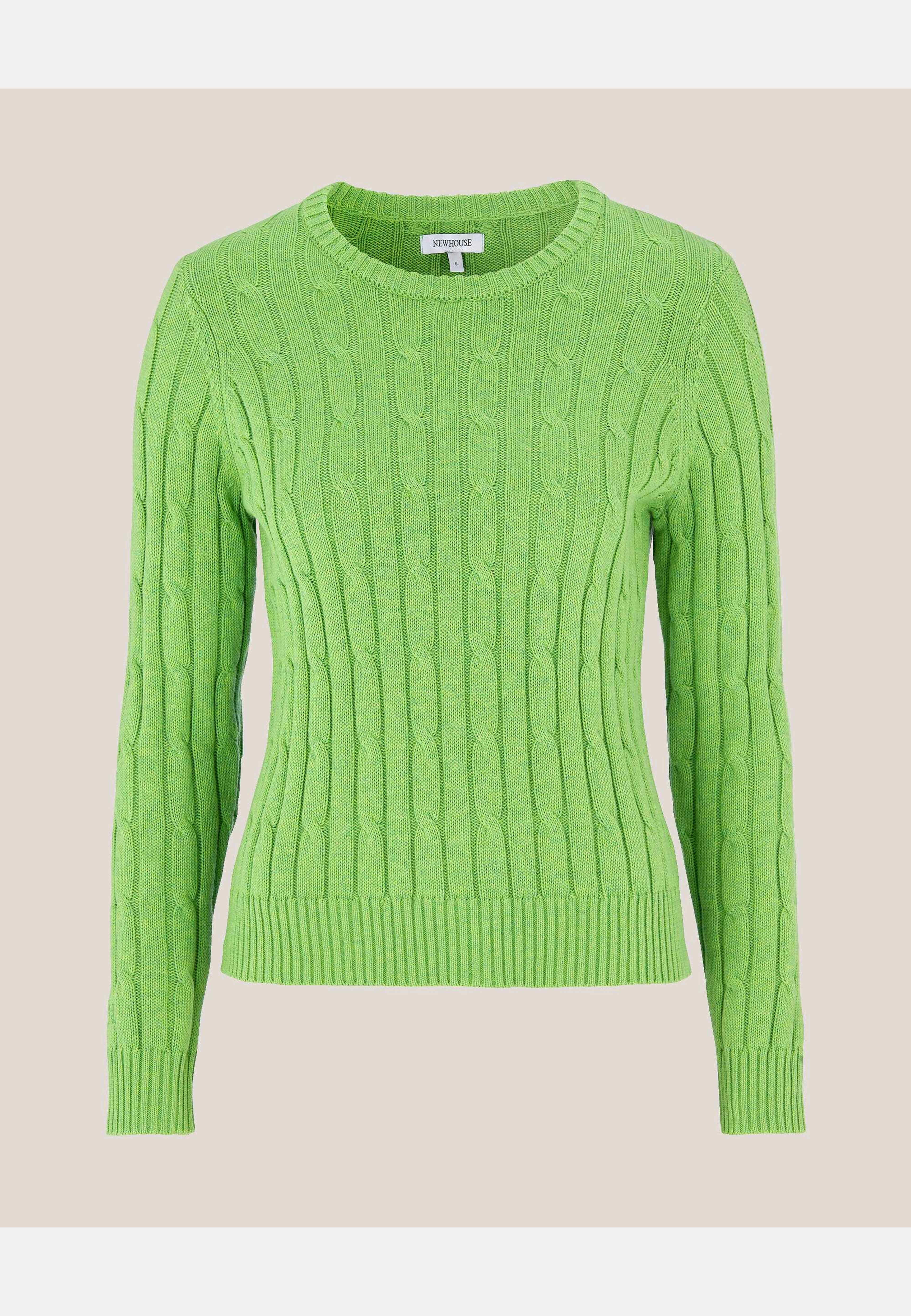 Chloe Cable Sweater, från Newhouse, i färgen grön. Klicka för att öppna bilden i stort format