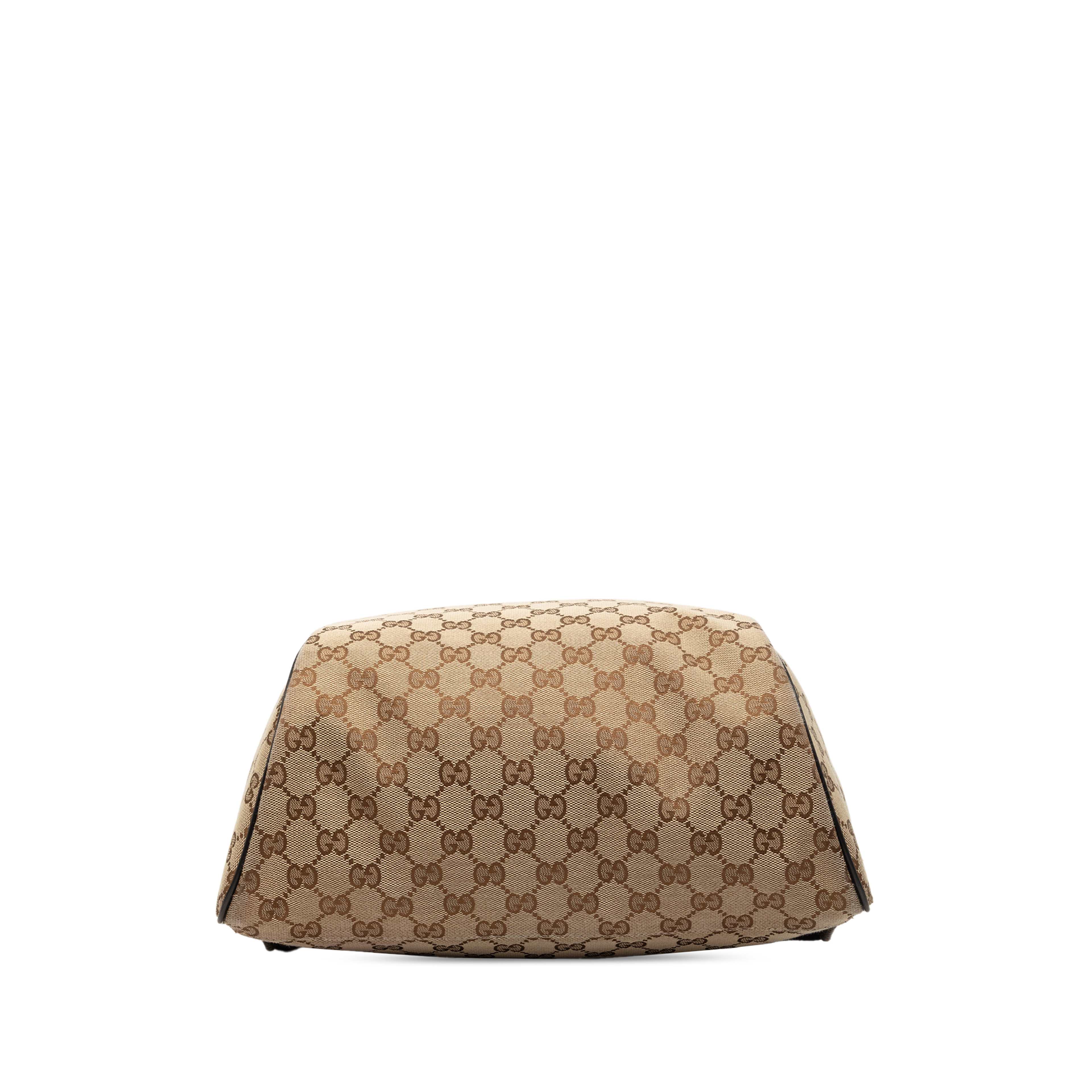 Gucci Gg Canvas Backpack, från Luxclusif, i färgen beige. Klicka för att öppna bilden i stort format