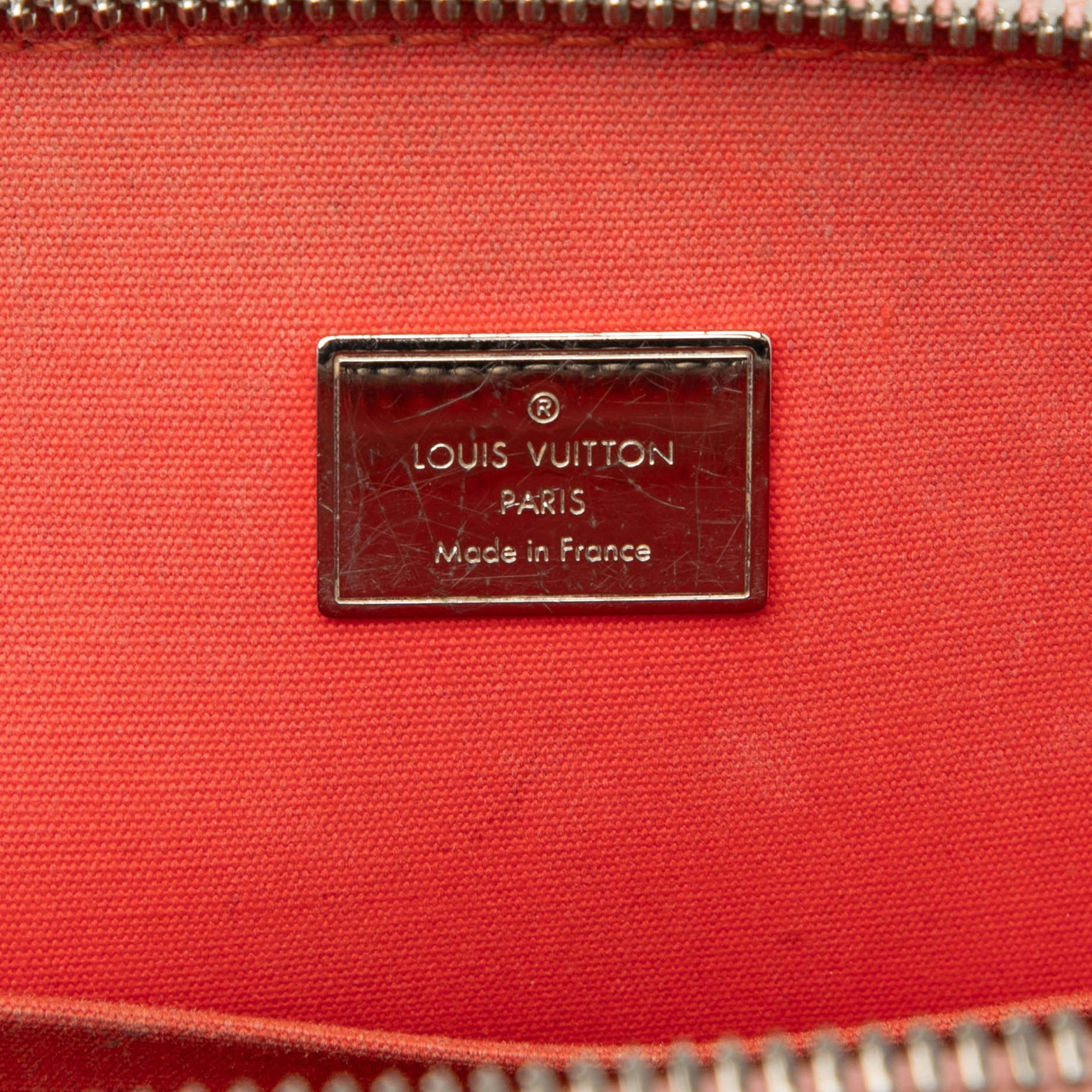 Louis Vuitton Monogram Vernis Jungle Dots Alma Bb, från Luxclusif, i färgen peach. Klicka för att öppna bilden i stort format