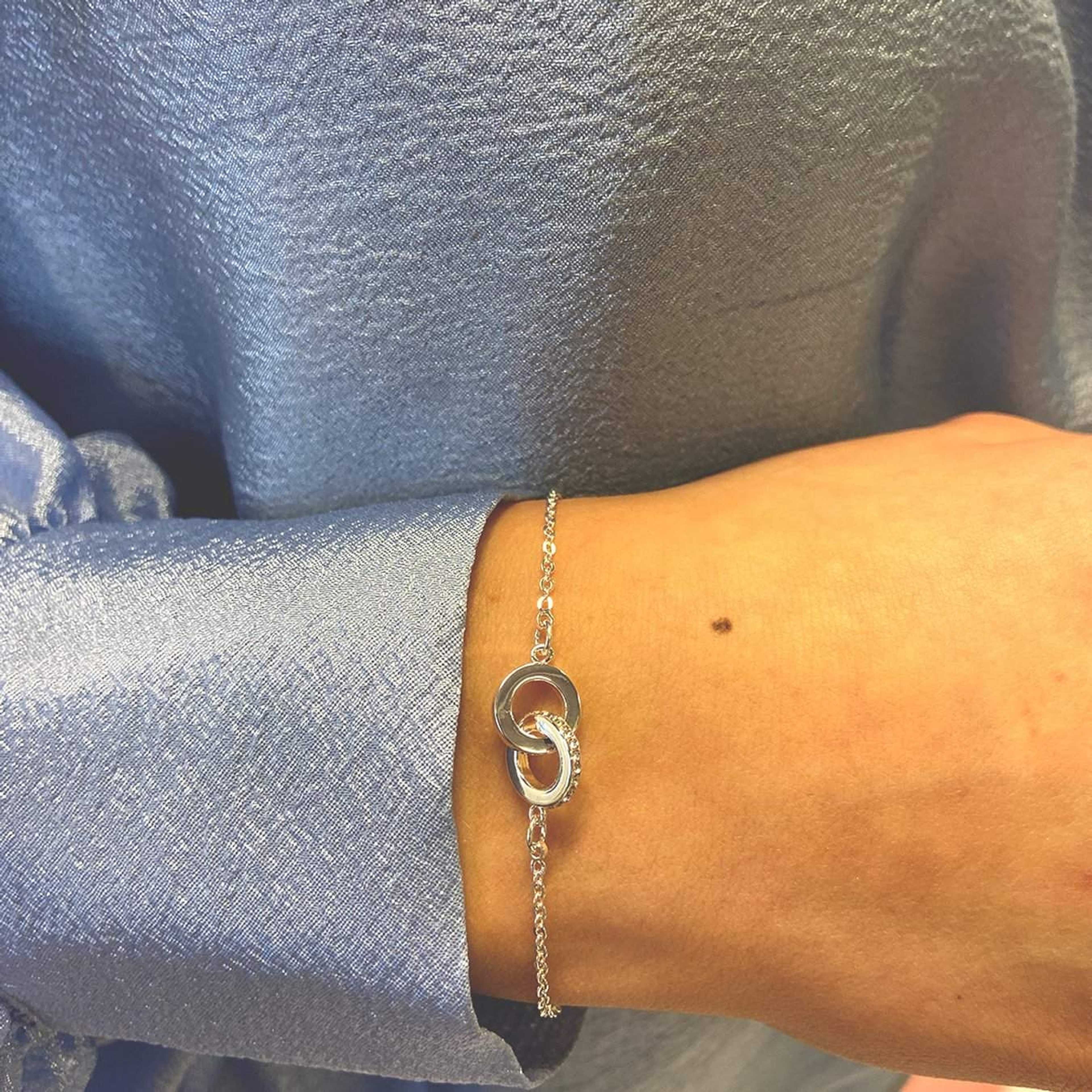 Connected Chain Bracelet
