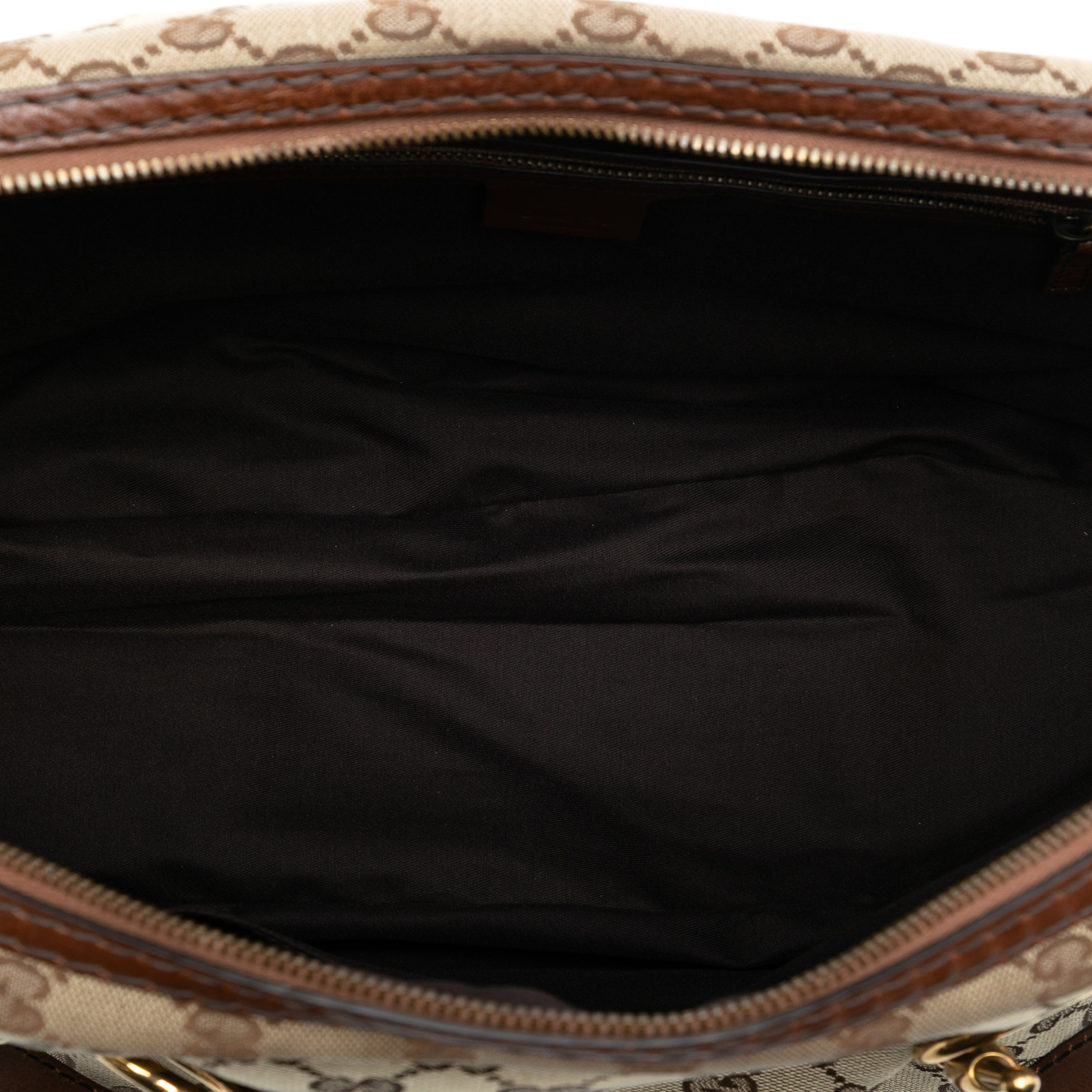 Gucci Gg Canvas Jockey Boston Bag, från Luxclusif, i färgen beige. Klicka för att öppna bilden i stort format